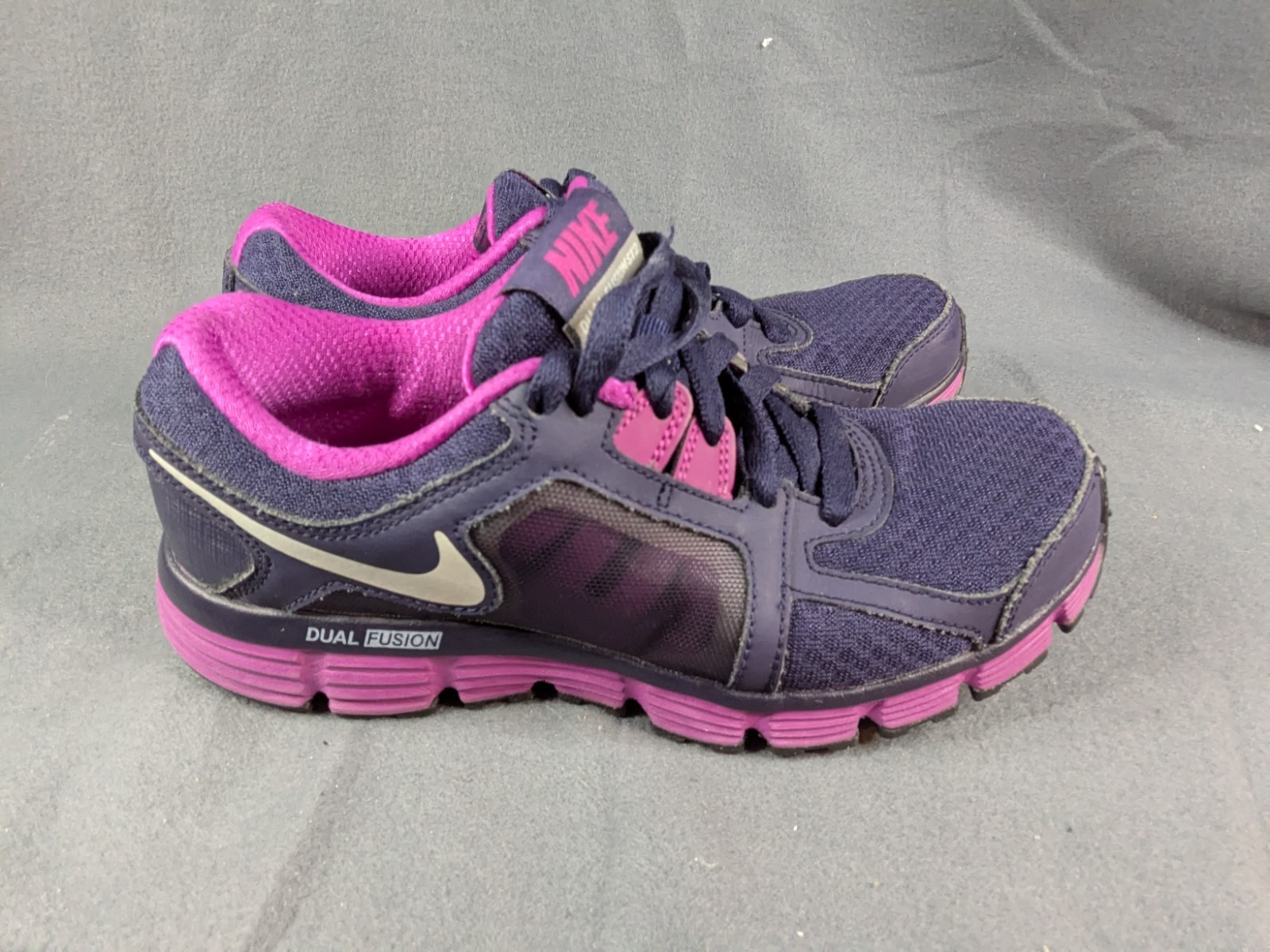 Women’s Nike Dual Fusion ST2 Imperial Purple White Running 454240-500 sz 6.5 S10