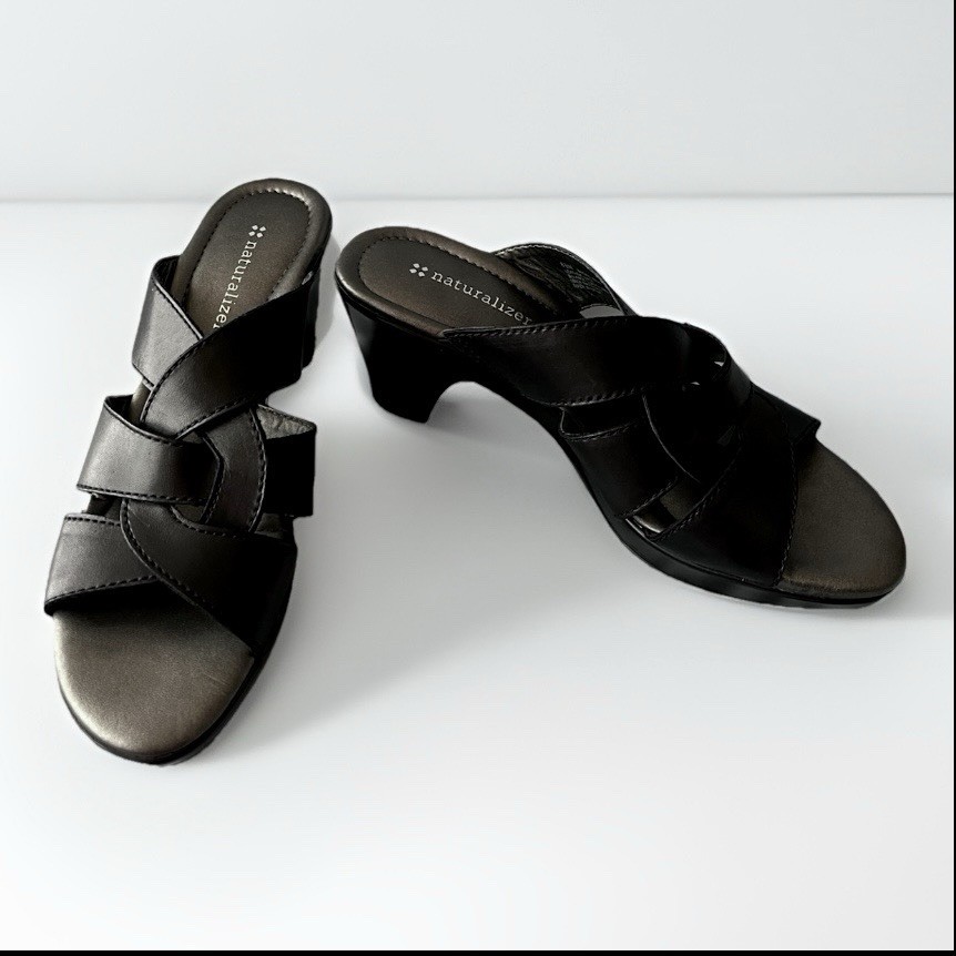 Naturalizer Black Leather Crisscross Slide Sandals 8.5 M Casual Party Travel