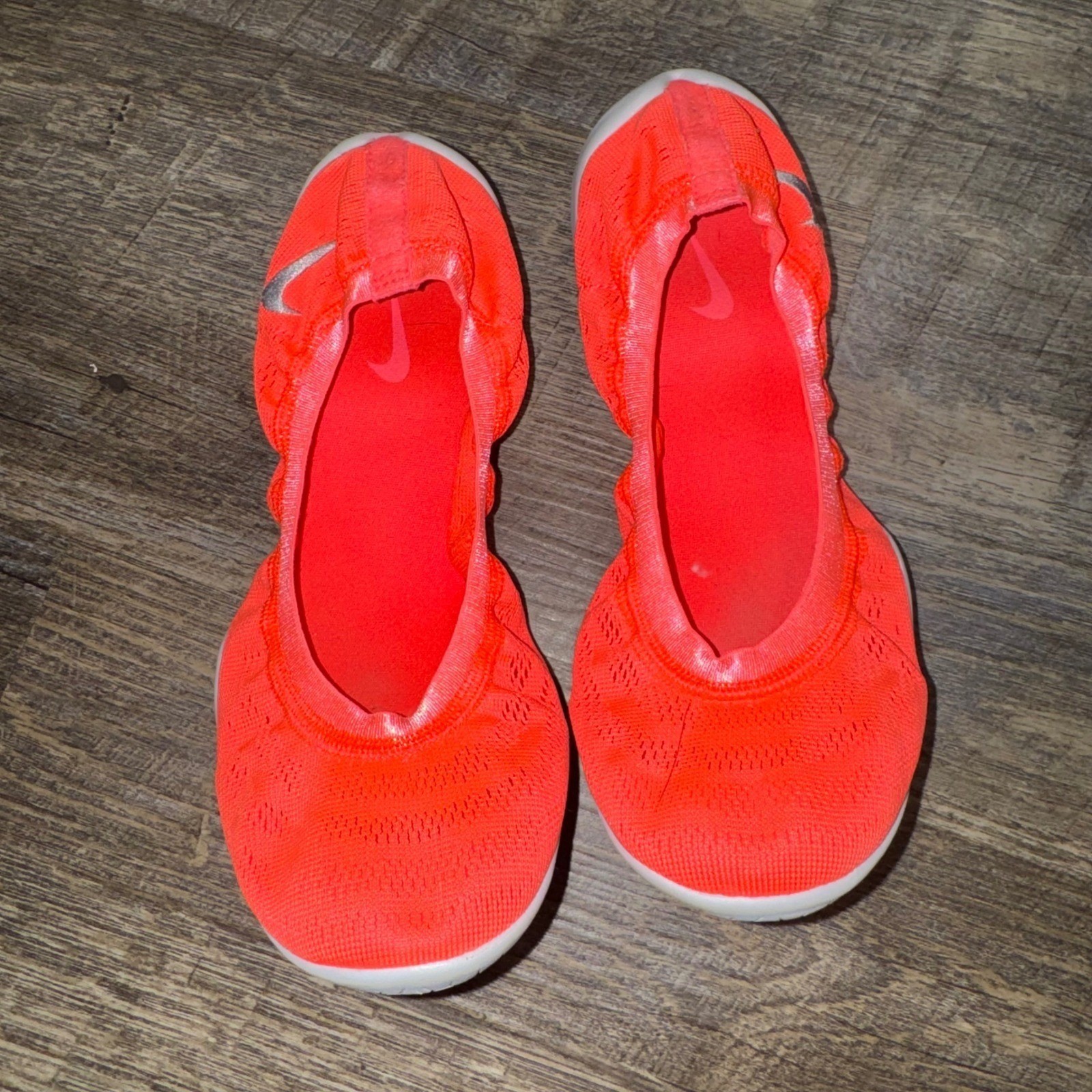 Nike Studio Pack 3 Women’s Size 7 Training Flats Hot Lava Bright Crimson Mesh