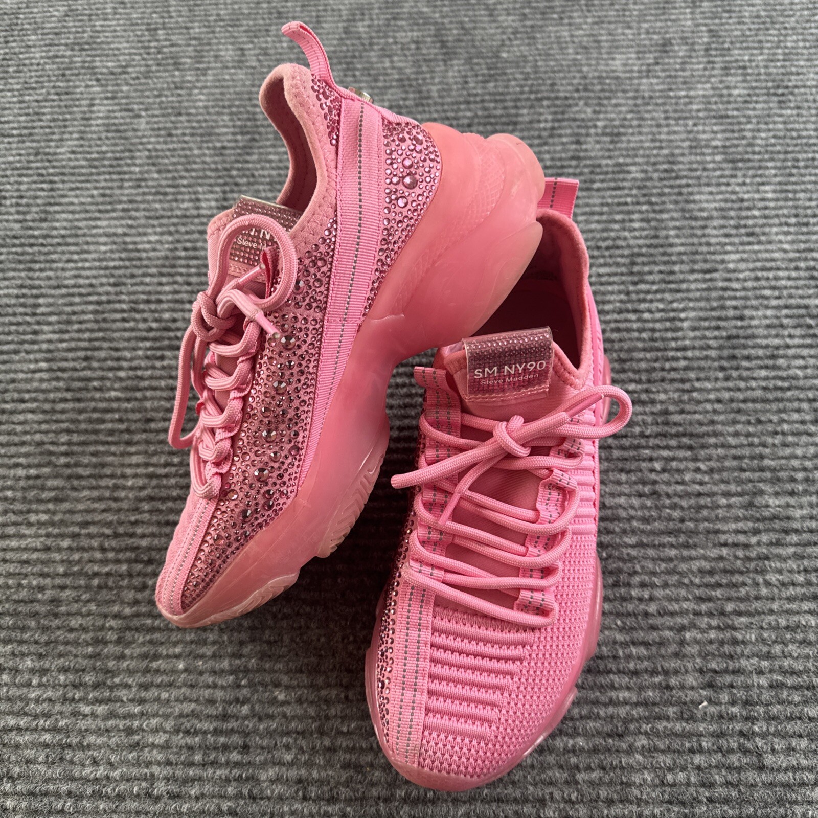 Steve Madden Maxima Hot Pink SM NY90 Girls Women Size 7.5M Shoes