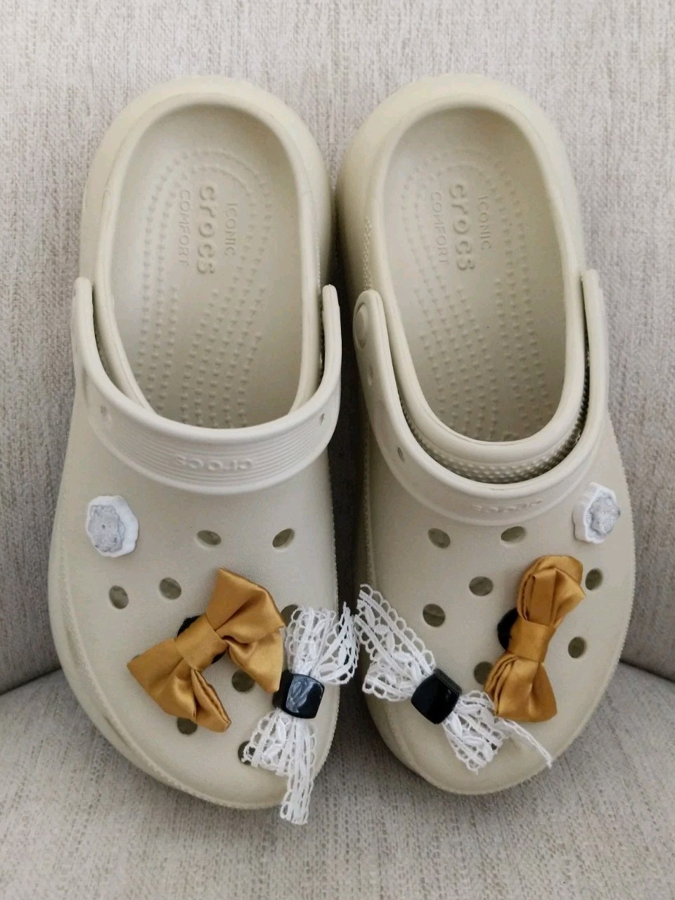 CROCS Mega Crush Platform Clogs Shoes Women’s Size 7 Bone Ivory