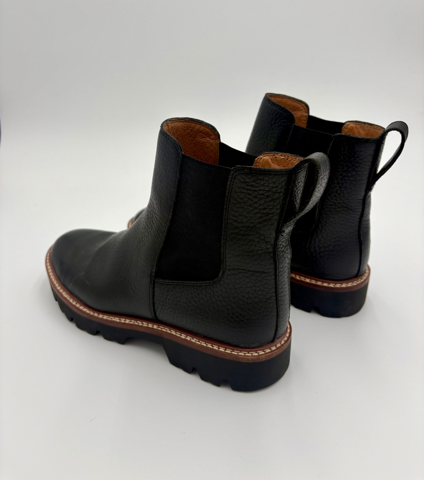 Madewell Citywalk Lugsole Chelsea Boots Black Leather Women’s 8.5 EUC Sold Out