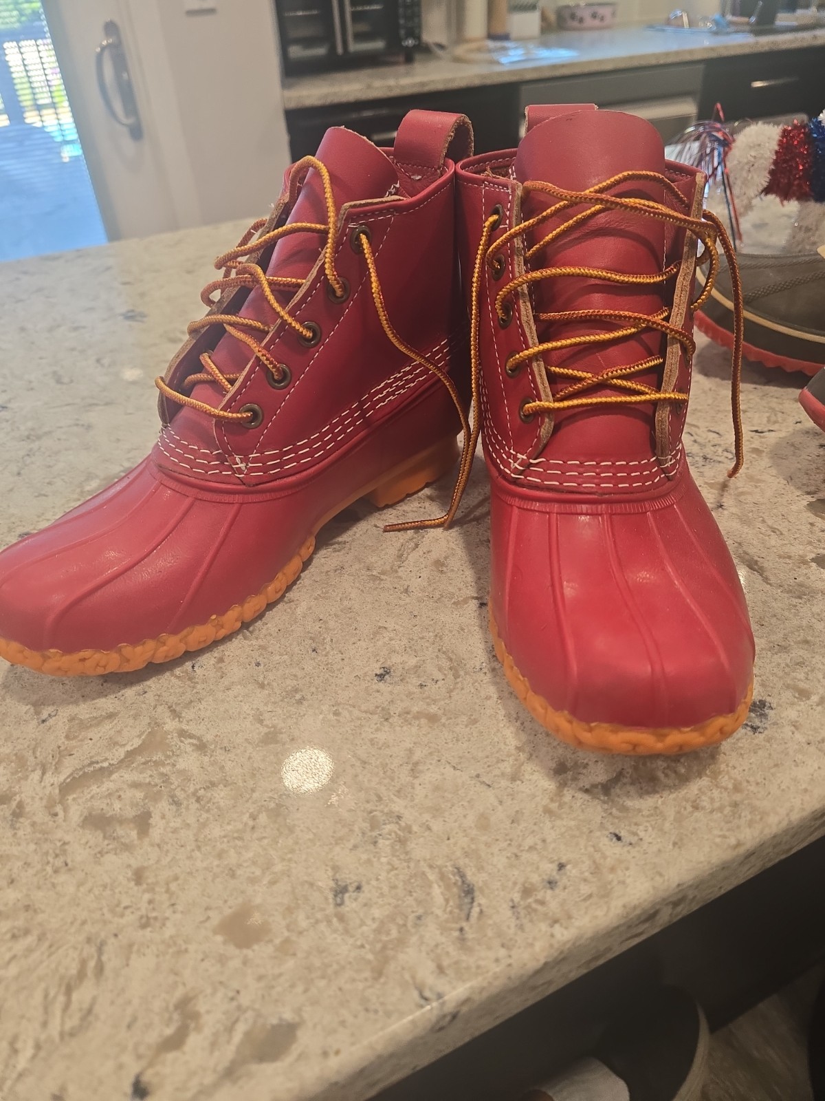 LL Bean Womens Limited Edition Red Leather Duck Boots Size 8 M USA Maine