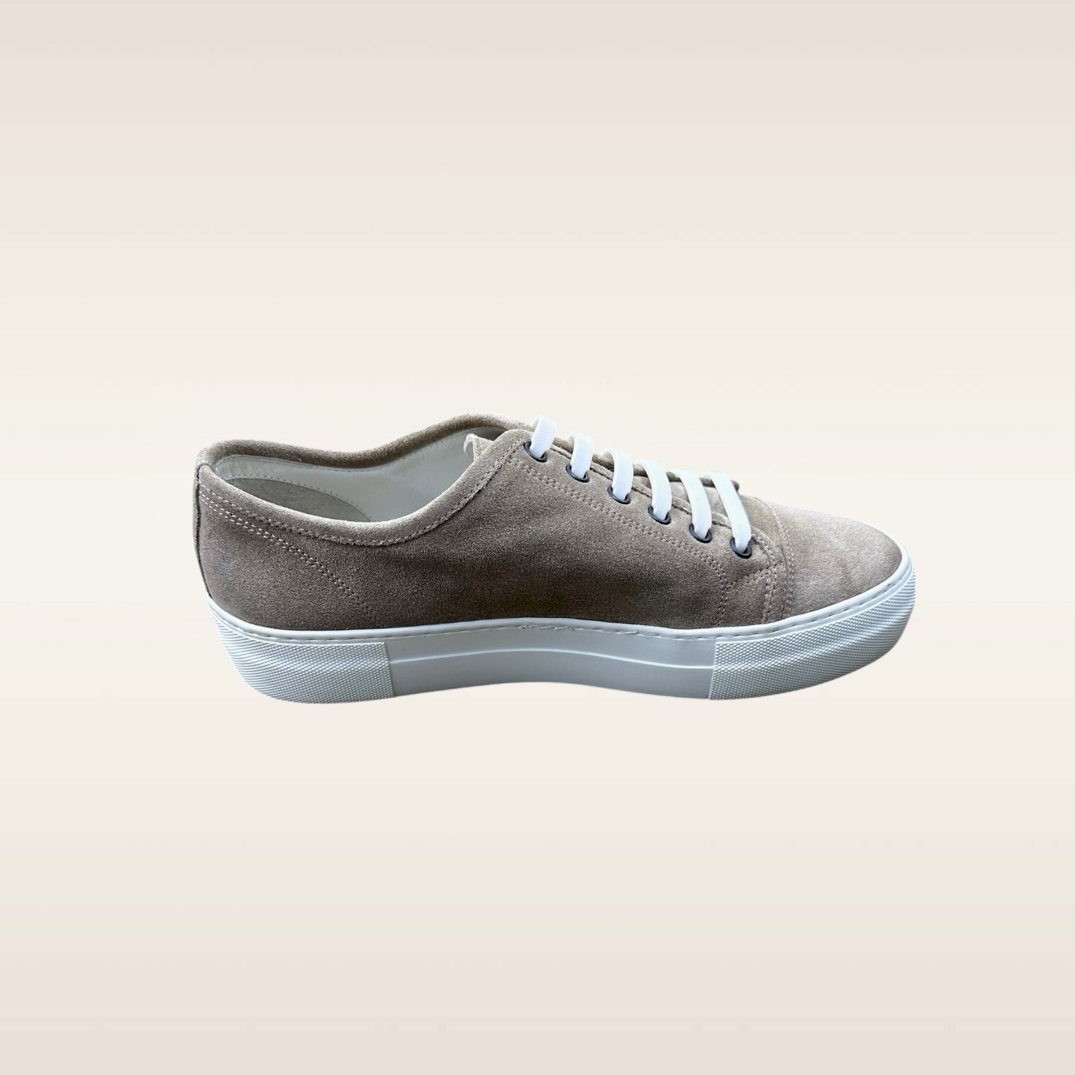 Del Toro Tan Suede Low Top Sneaker Women’s Size 9 Made in Italy Designer Shoes