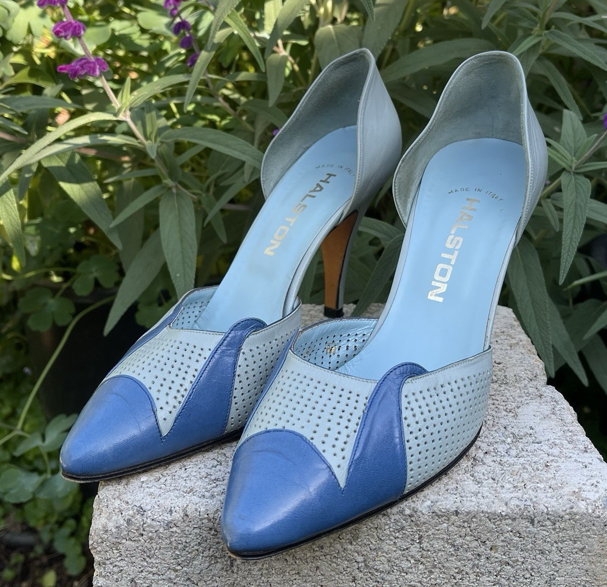 Halston Women’s Size 8 Blue Leather Perforated Pointed Toe Slip-On Pumps