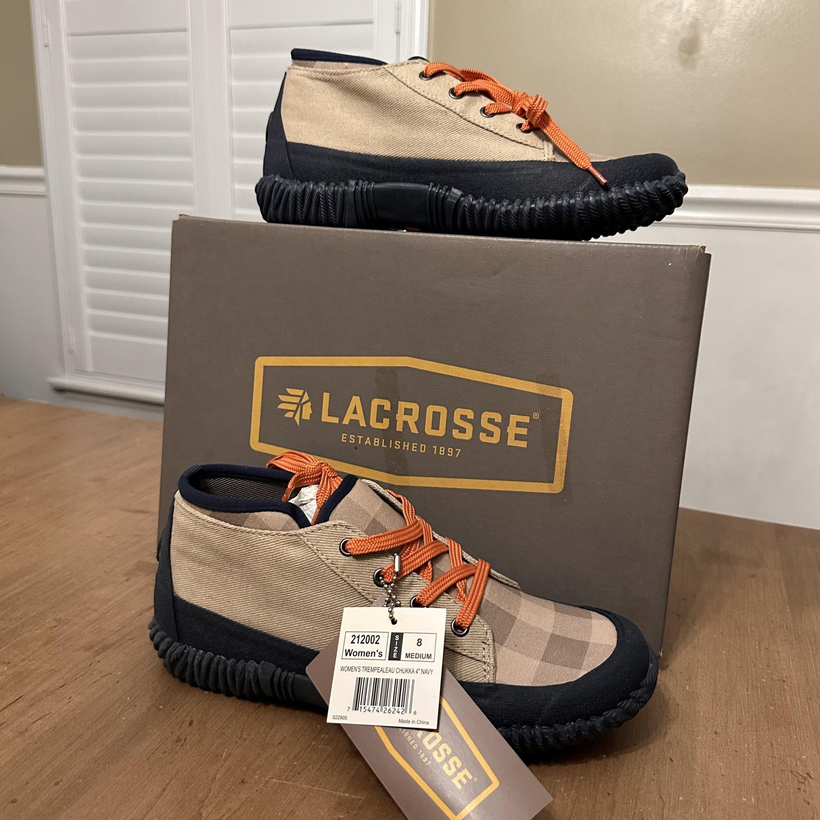 LaCrosse Shoes Womens Size 8 Navy Tan Trempealeau Chukka 4in Waterproof 212002