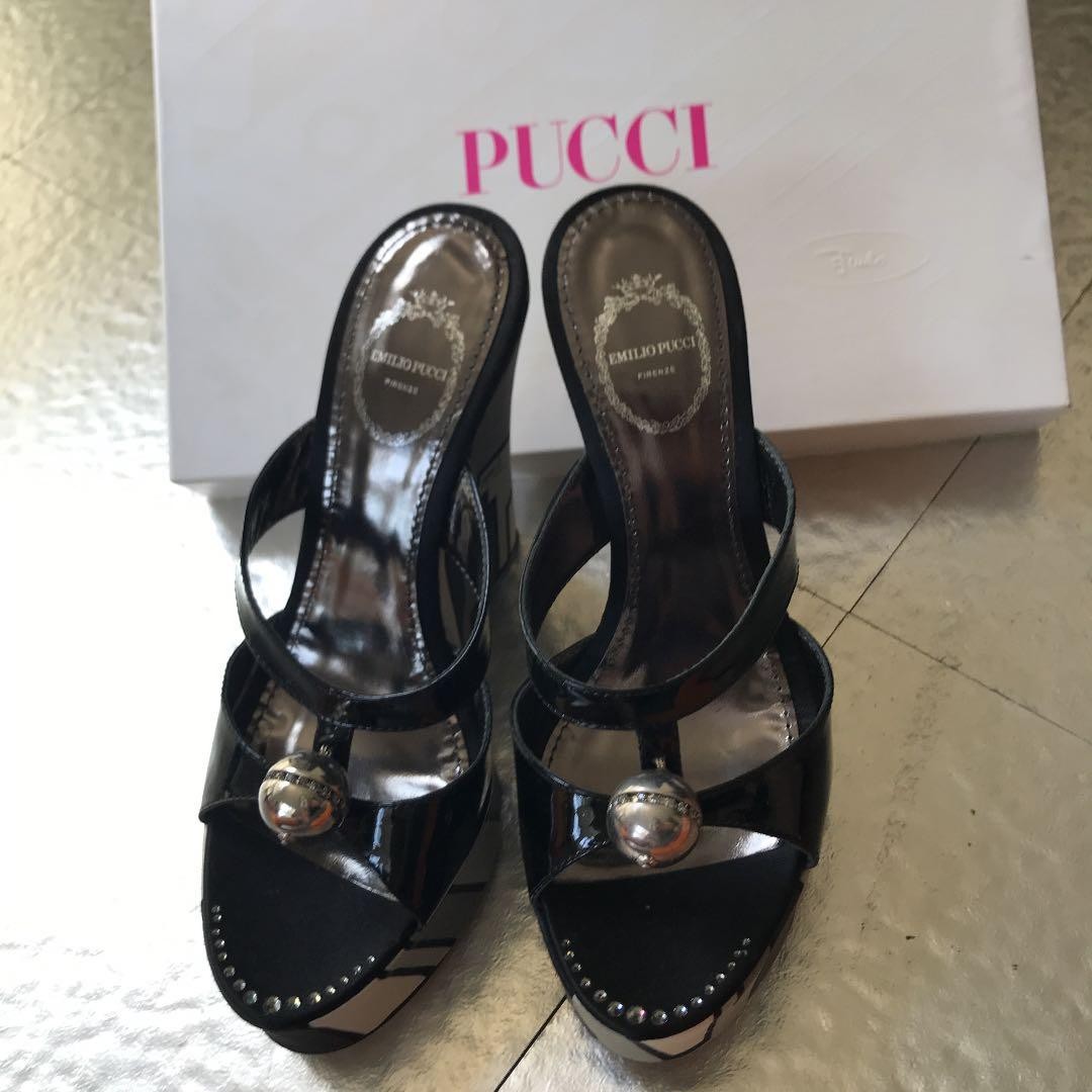 Emilio Pucci Sandals stylish design with a distinctive resort-luxury aesthetic