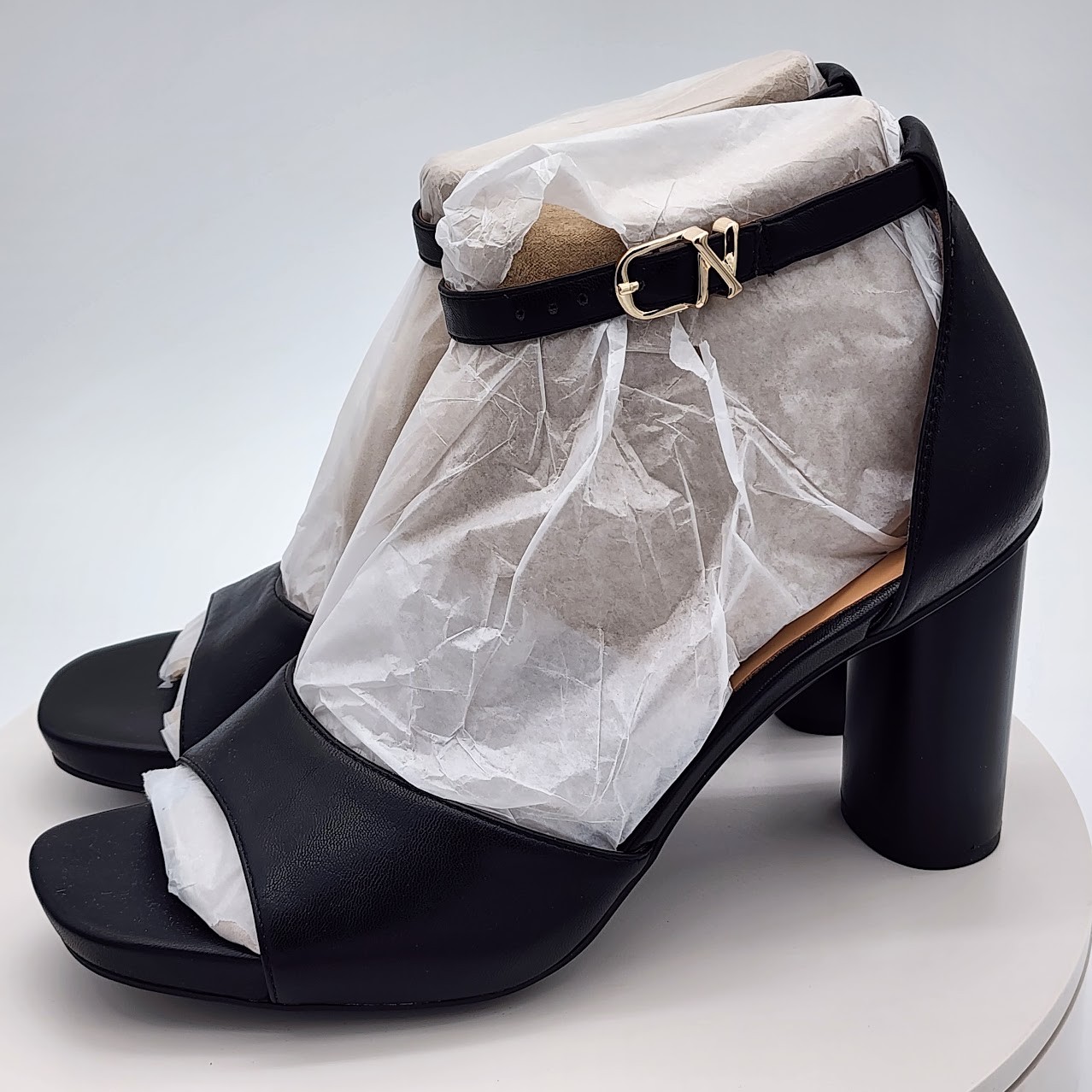 Naturalizer Malia Women’s Black Open Toe Block Heel Sandals Size 11M Ankle Strap
