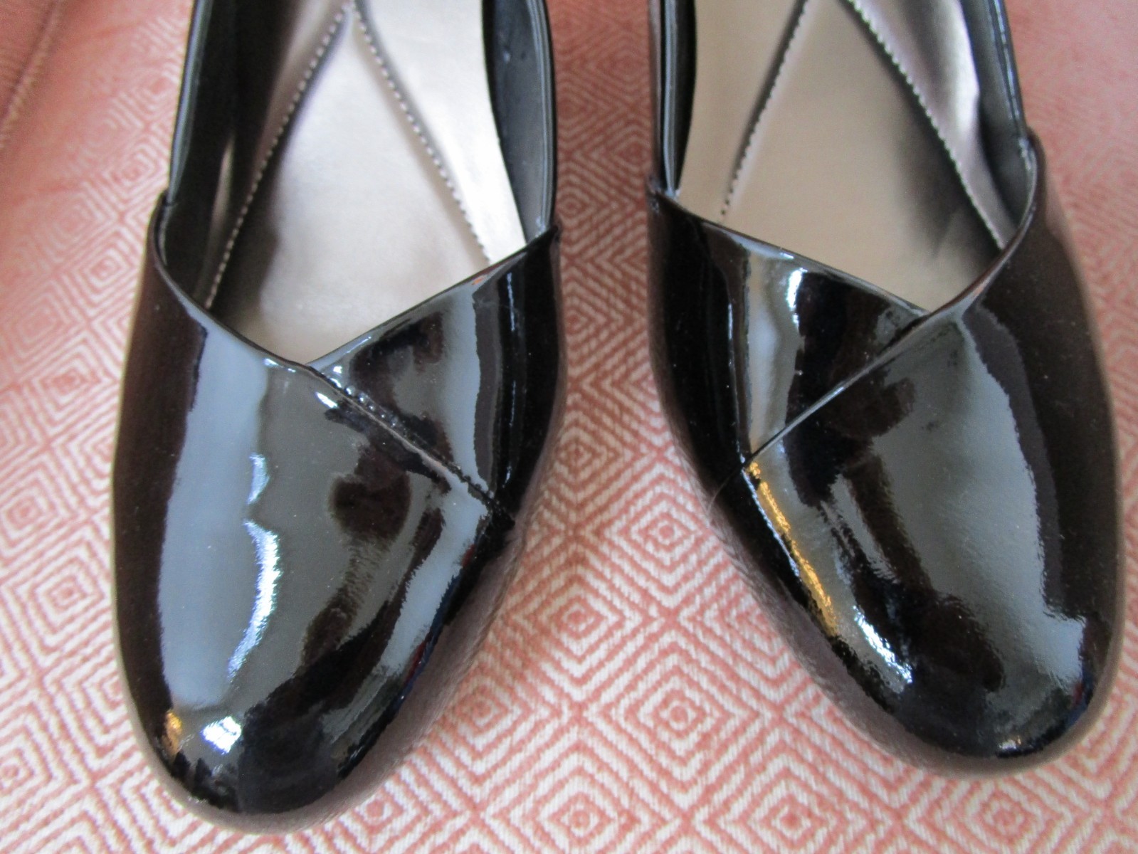 Easy Spirit Esalbie black patent leather pumps 2.75 » heels sz 11 Med New in box