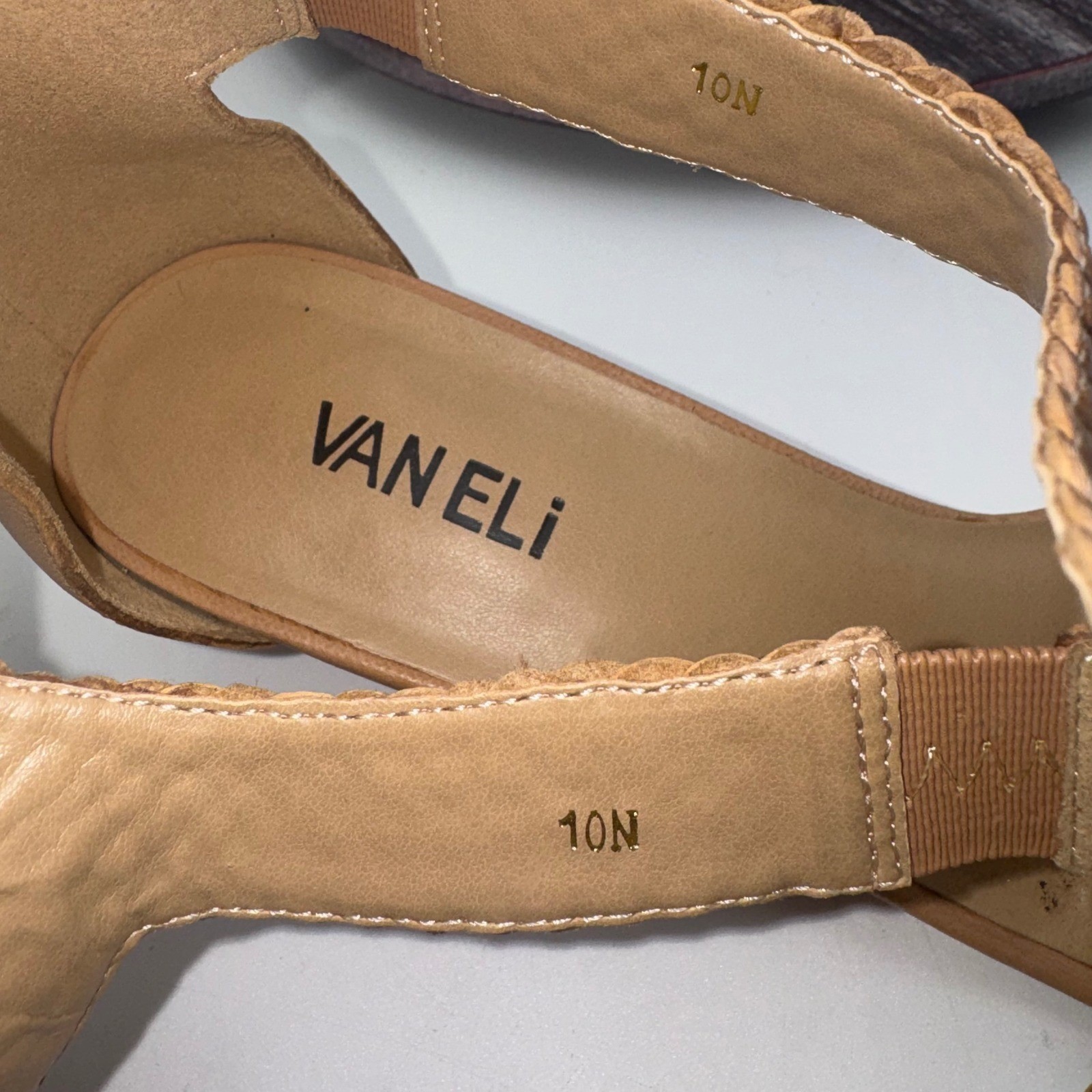 Vaneli Tan Sandals Womens 10 N Woven Wedge Open Toe Zip Ankle Strap Tan Shoes