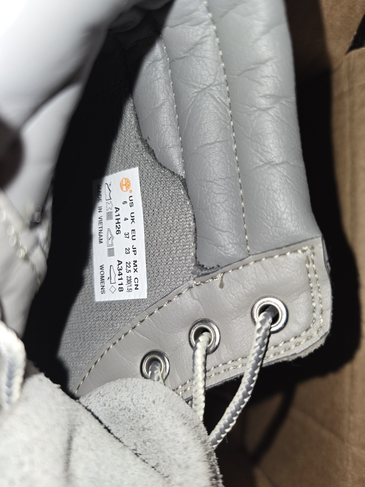 Timberland Women’s Gray Leather Ankle Bootie Lace Up A1H26 Rubber Sole