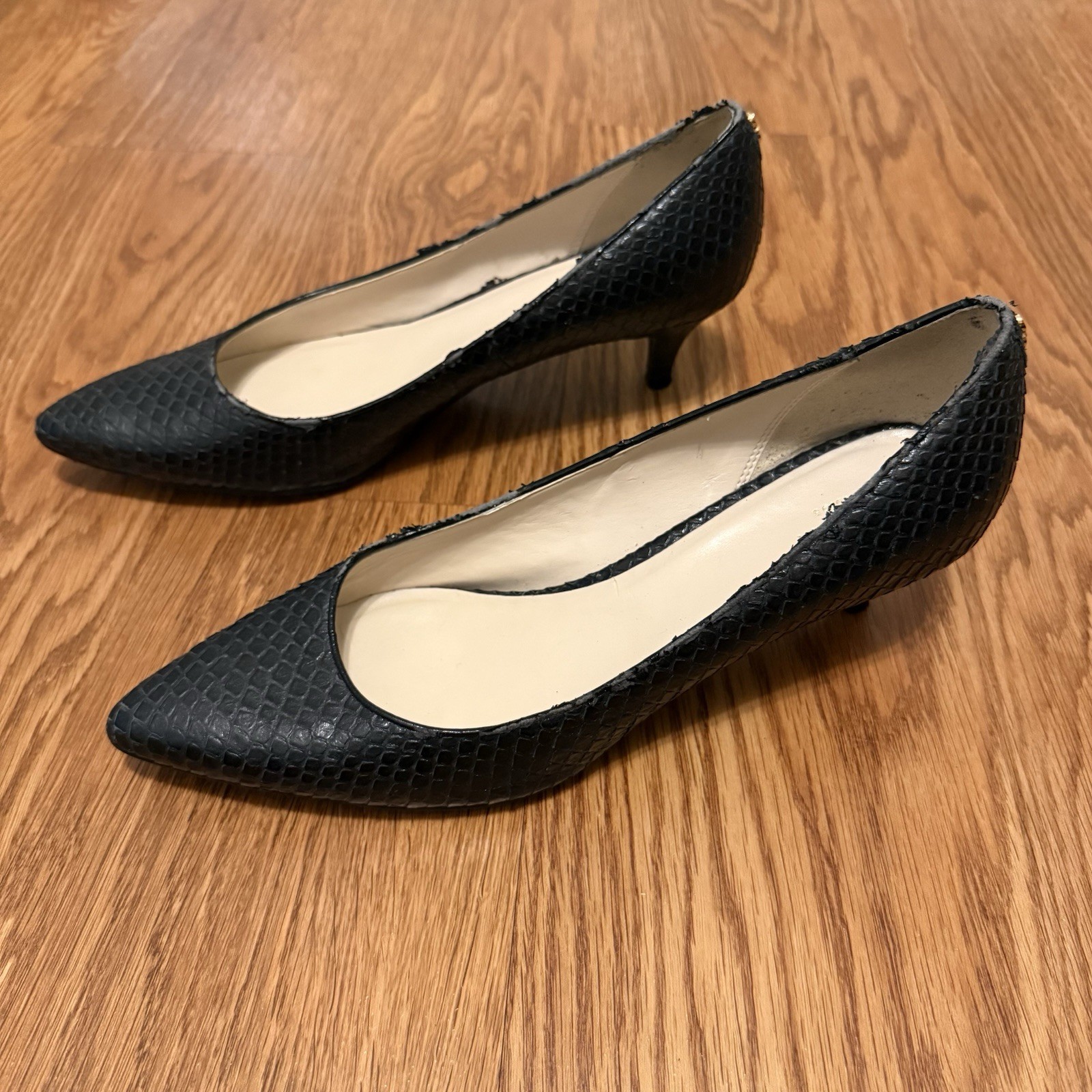 Cole Haan Faux Snakeskin/Lizard Textured Leather Pumps Kitten Heel Black Size 10