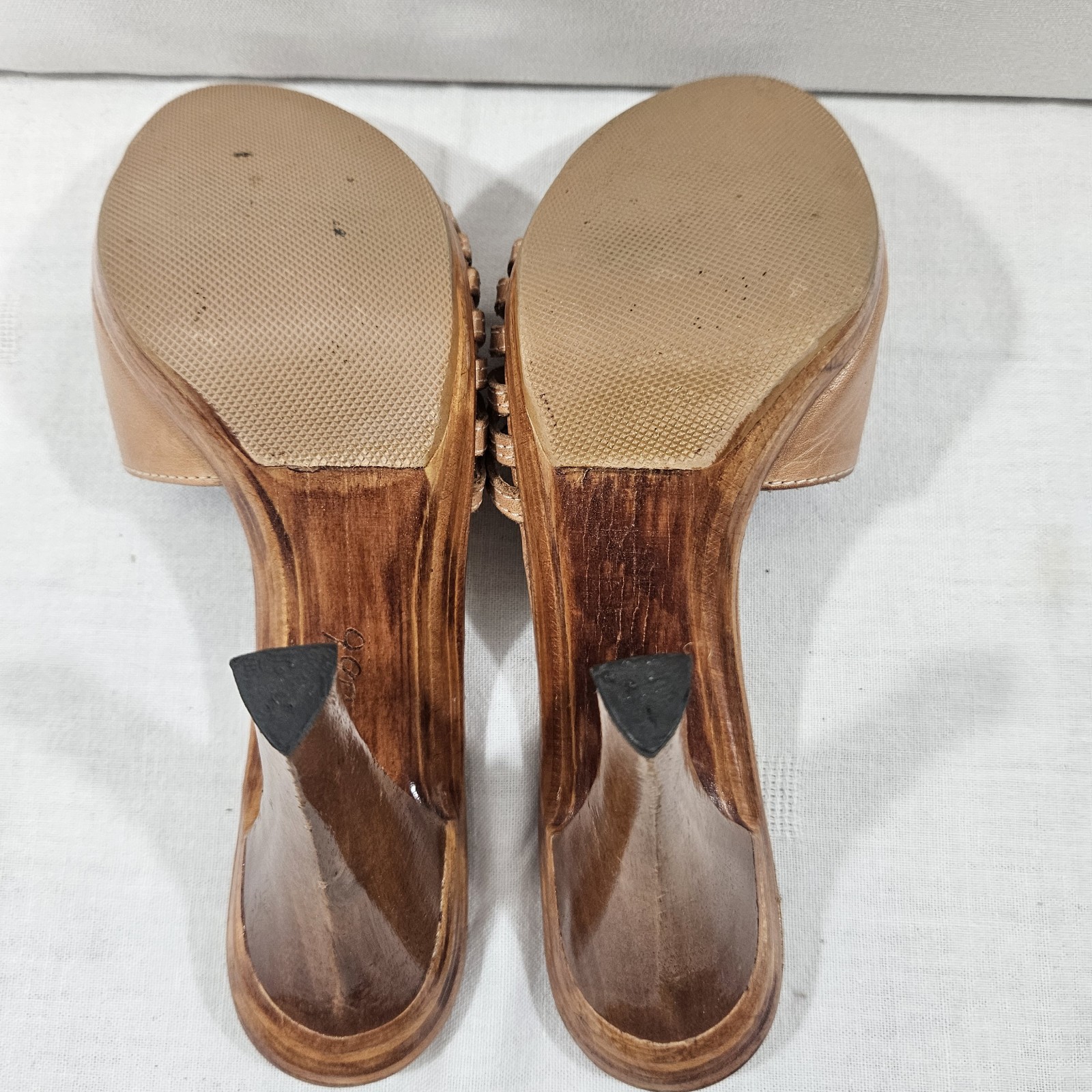 1980’s Wild Pair Original Sandals Mule Heels Slides Tan Leather Women 7.5 Brazil