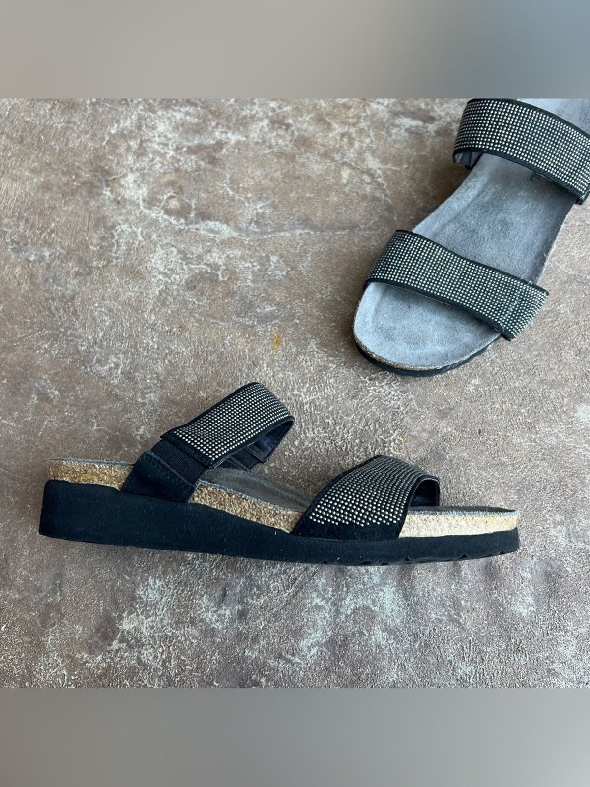 Naot Women’s Bianca Black Silver Rivets 2 Straps sz 40