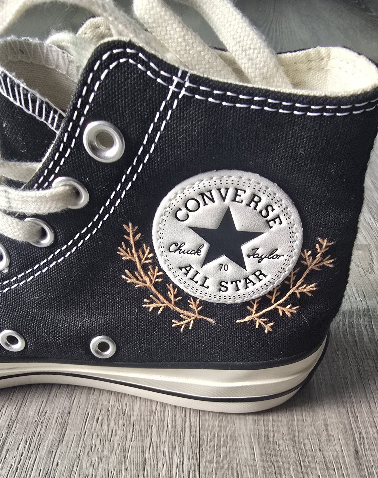 Converse Chuck Taylor High Top Snake Embroidered Sneakers Mens 5 Womens 7