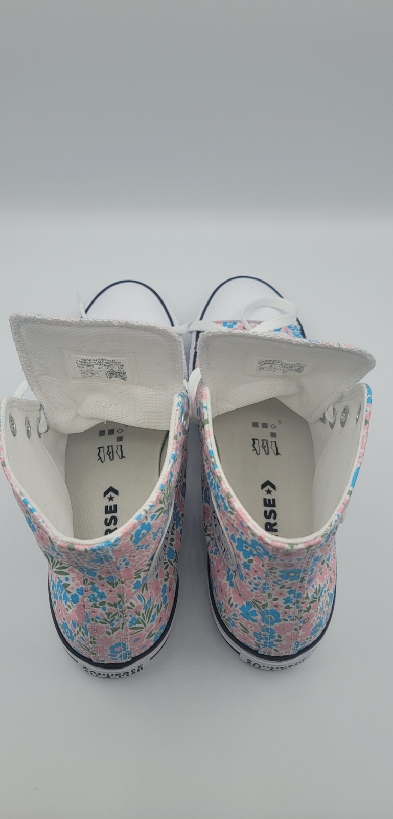 NIB Converse Chuck Taylor All Star Hi Mini Flowers A14980F Women’s 9 Men’s 7 Flo