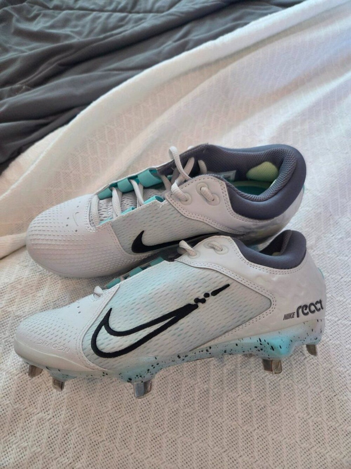 Nike Hyperdiamond 4 Elite Women’s React Metal Softball Cleats Shoes Sz 7 New