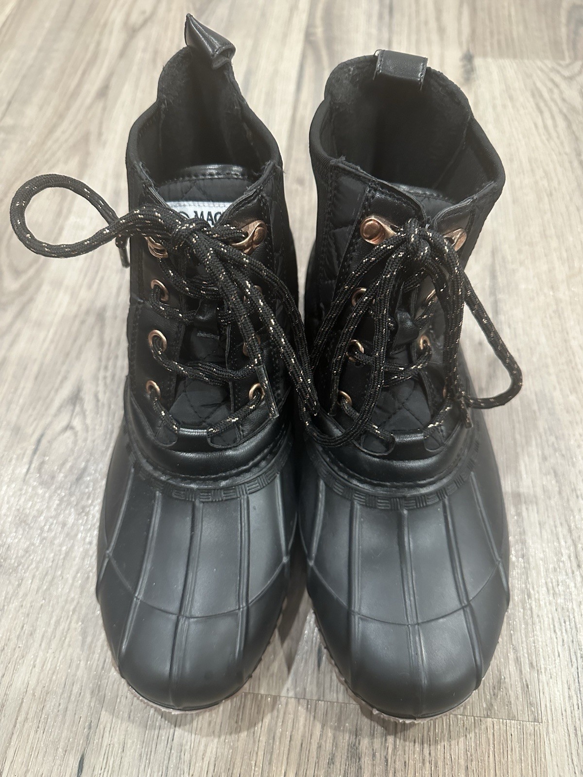 Women’s Black Magellan Outdoors Quilted Duck Boots Size 8B Waterproof Shell