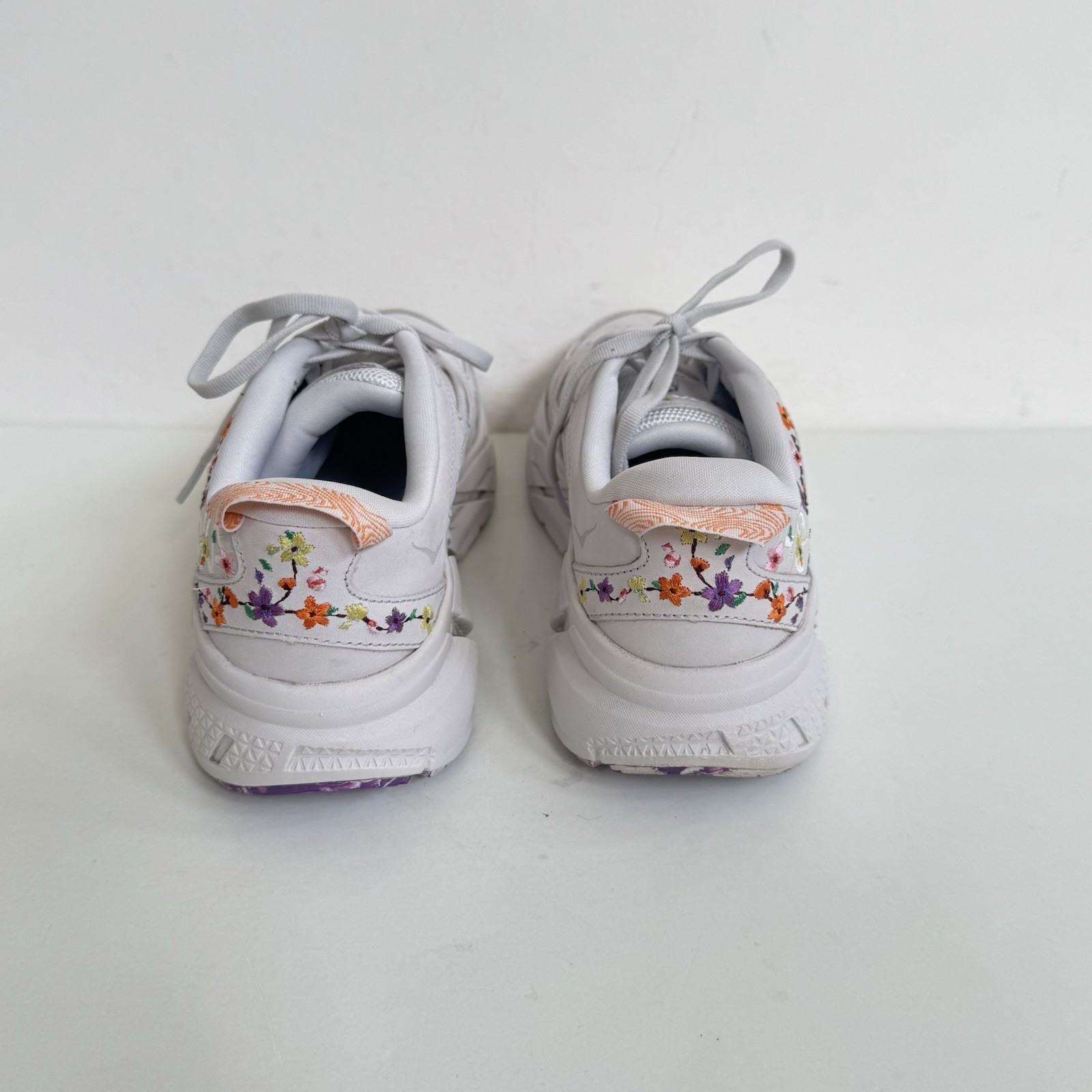 HOKA ONE ONE CLIFTON L BLOOM NIMBUS CLOUD WOMEN US 7 / EU 38 2/3 / UK 5.5
