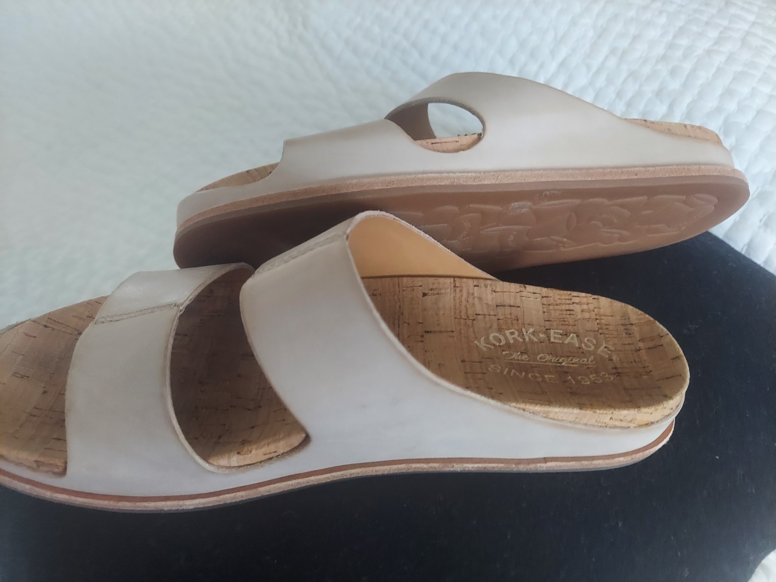 Kork Ease leather slides size 8 new without box