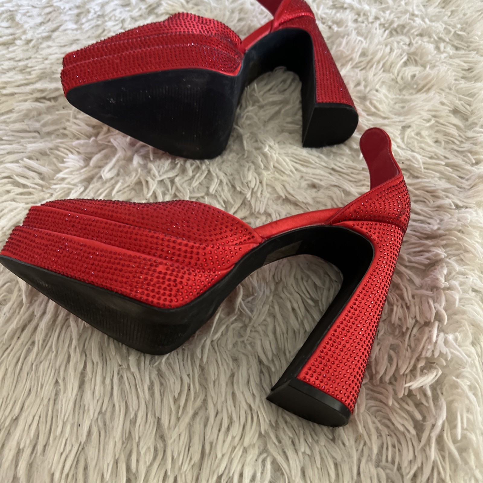 Berness Women Rhinestone Platform Red High Heels Pumps Shoes 7.5 Floor Sample