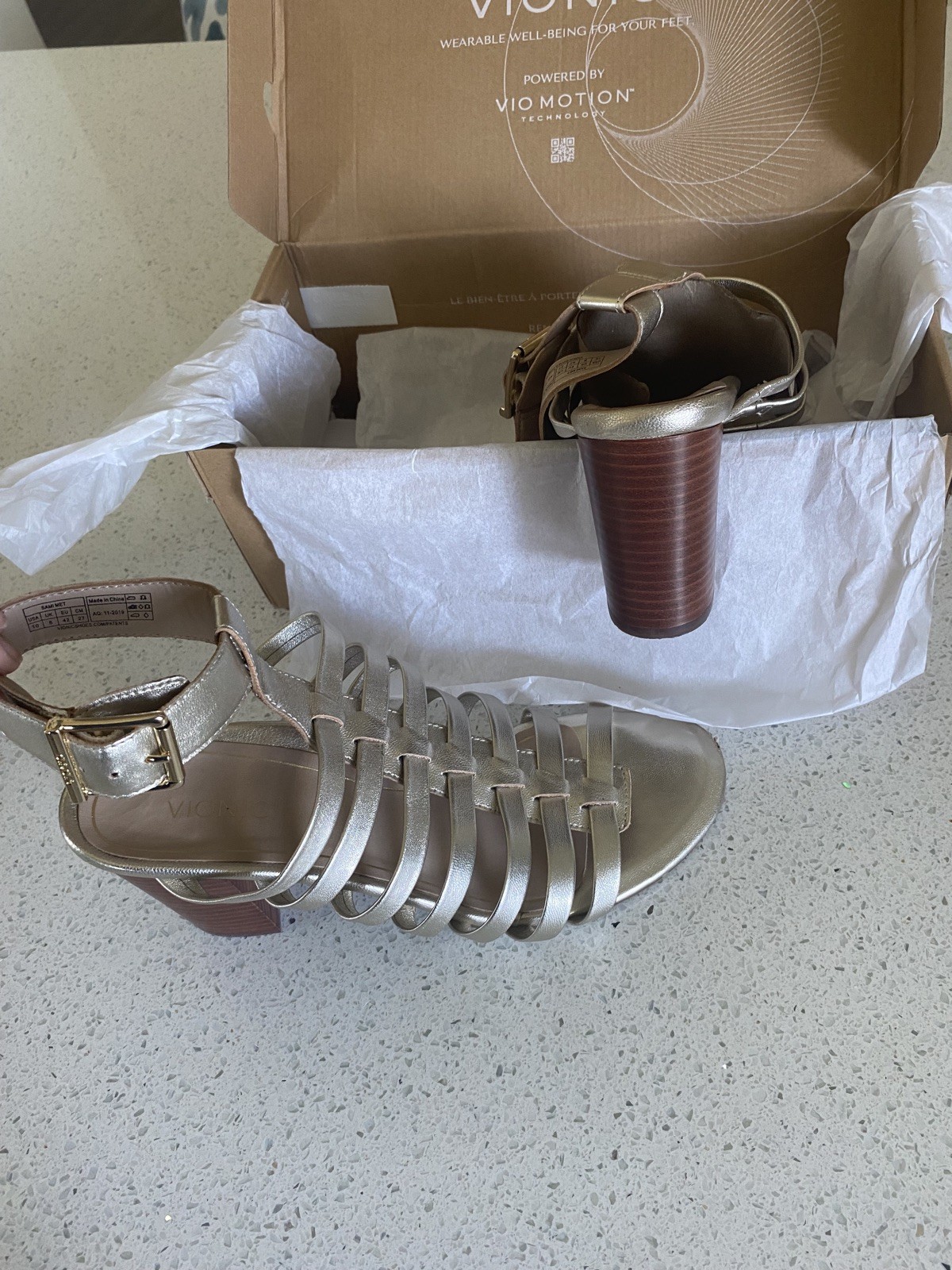 Vionic Sami Metallic Sexy Strappy Sandals Block Heels Gold Champagne Size 10