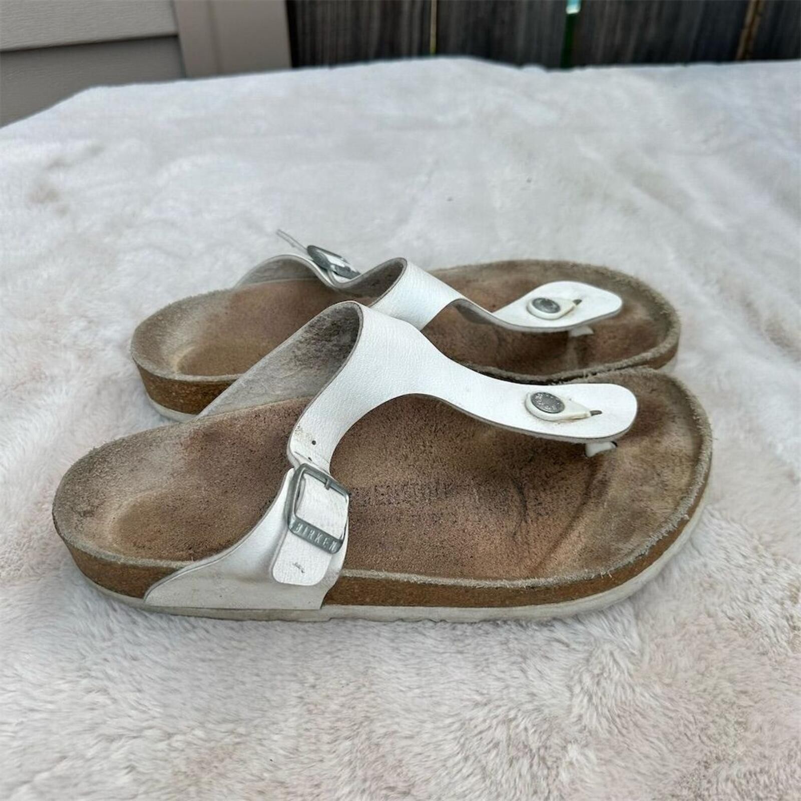 Birkenstock Gizeh Women’s Thong Sandals White Leather Size 39 US 8-8.5
