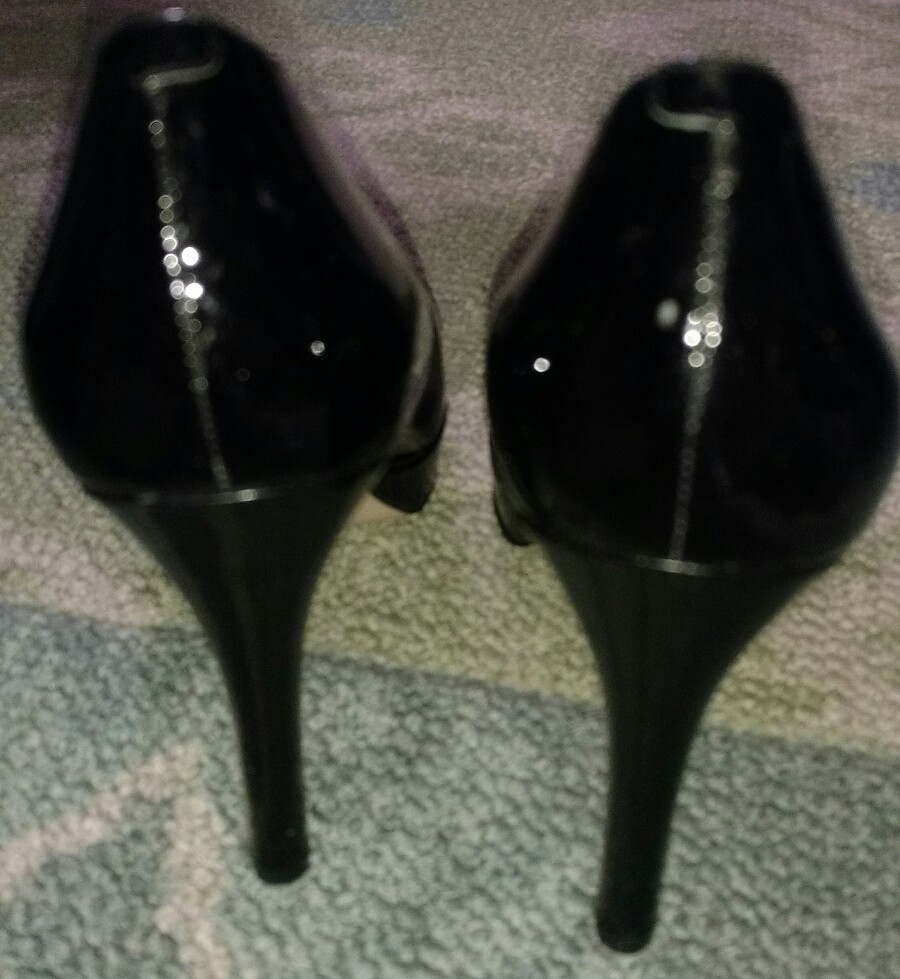 MARC FISHER-BELLA-SZ 10M-BLACK PATENT LEATHER/SUEDE-4.25″ HEELS/SHOES-EXCELLENT!