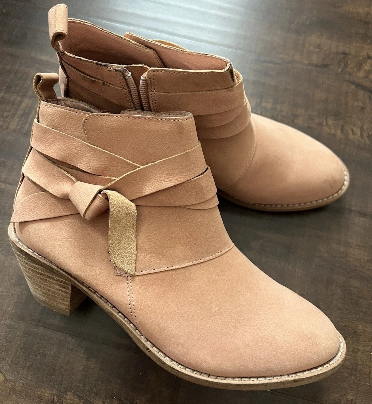NEW Kelsi Dagger Brooklyn Women’s Kingston Ankle Booties Bow Leather Suede sz 8
