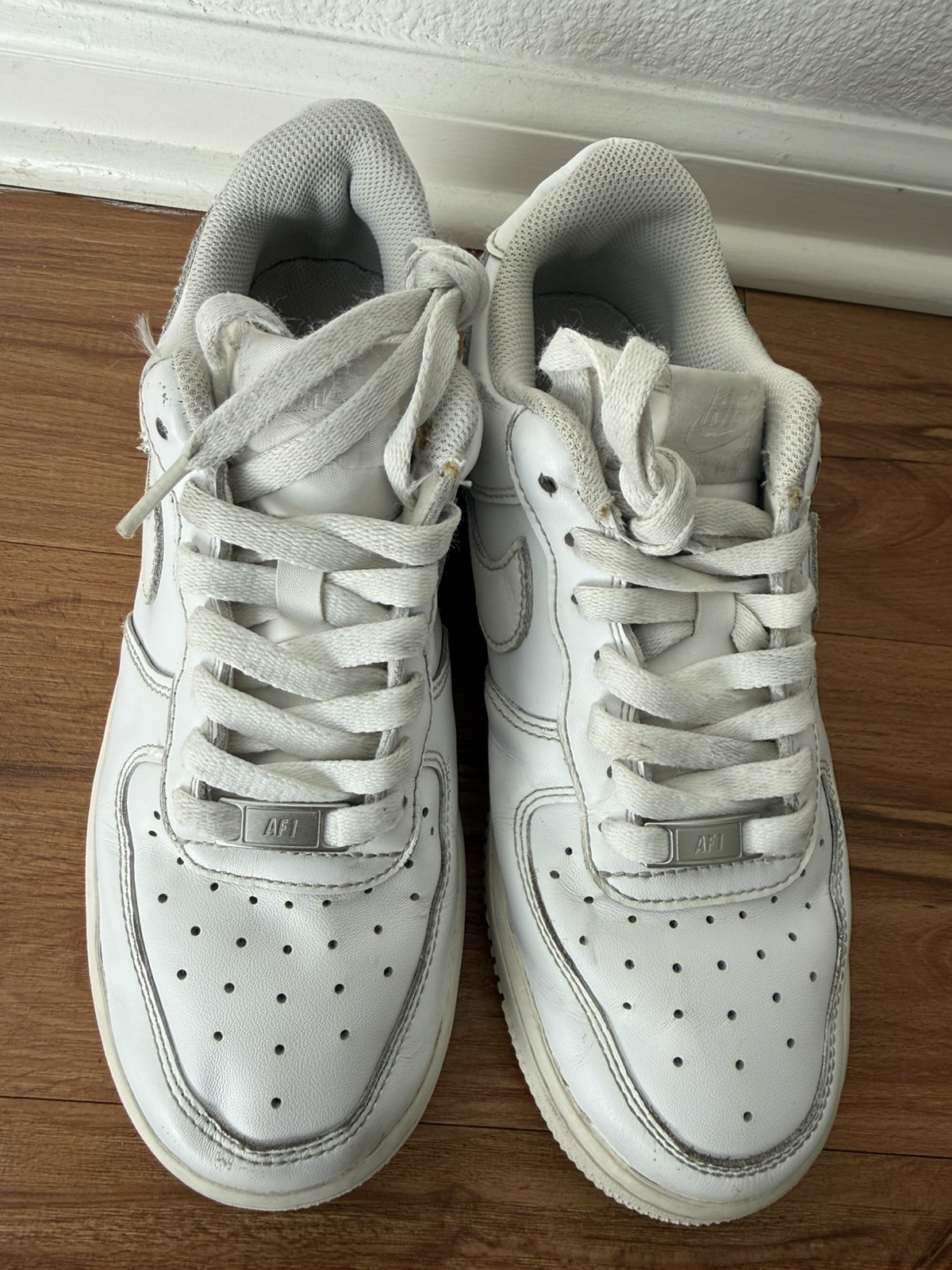 Nike Air Force 1 Low White DD8959-100 Triple White Sneakers AF1 Womens Sz. 8