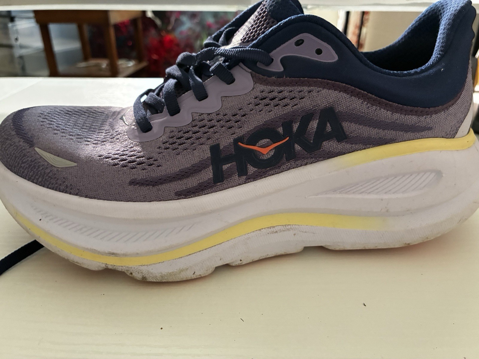 HOKA Bondi 9 Men’s Low Top Mesh Lace Up Running Sneakers Purple White Navy