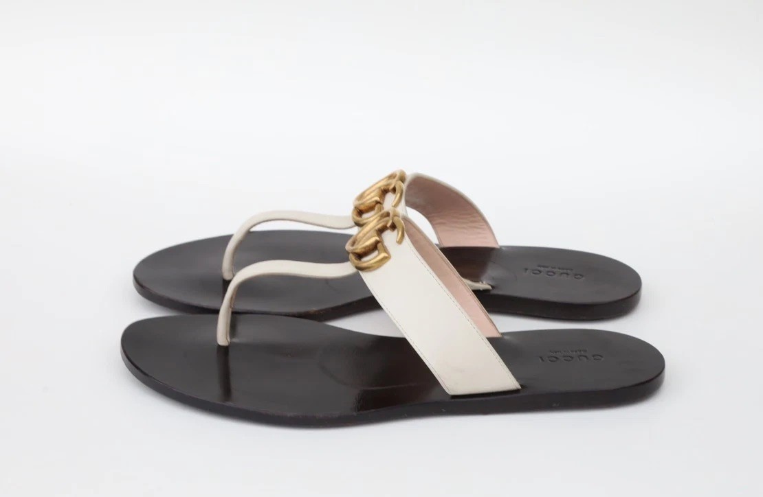 Gucci Marmont GG Thong Sandals Slides Size 38/ US 8 in Black White Ivory Leather
