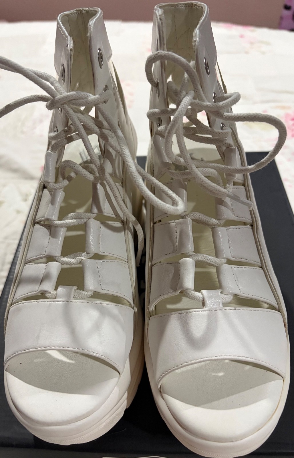 Y.R.U. Medusa 2 White Platform Open Toe Shoe/Sandal size USA 6 -Euro 36. NEW