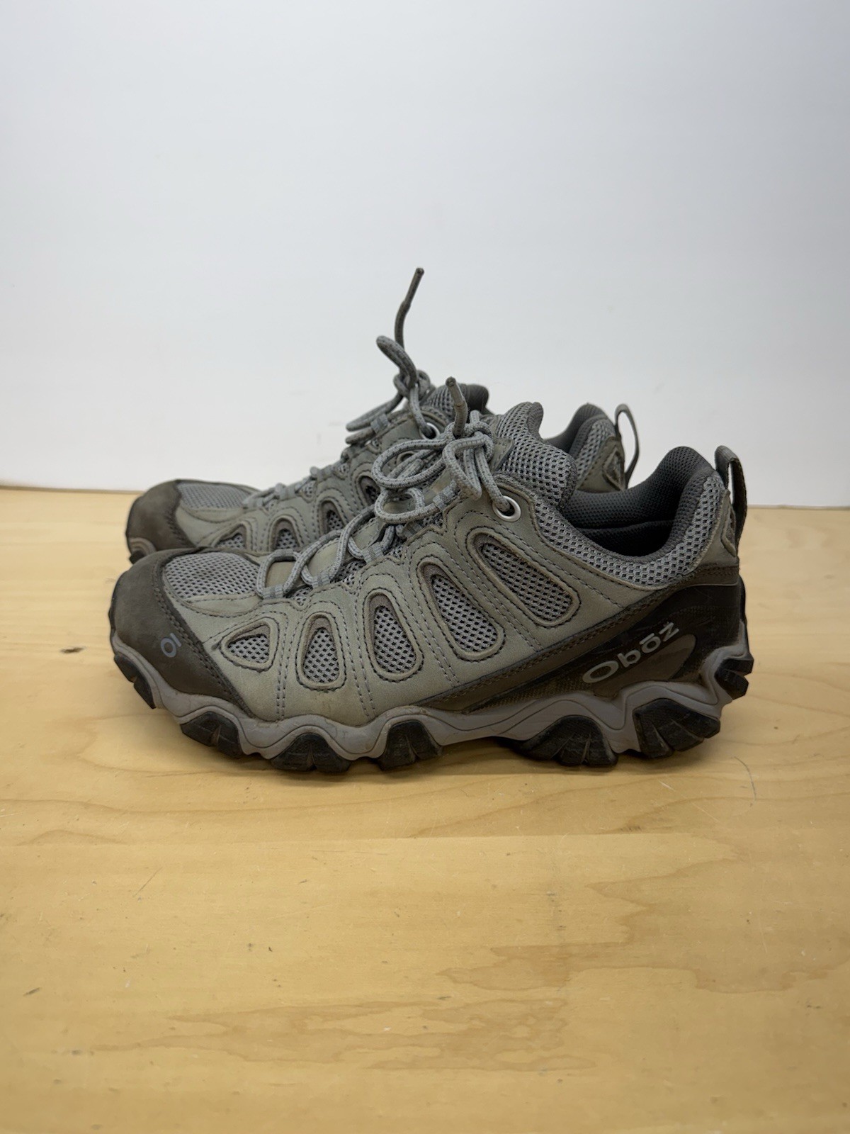 Oboz Sawtooth II Low Waterproof Hiking Boots Shoes Womens Size 9 Brown Gray