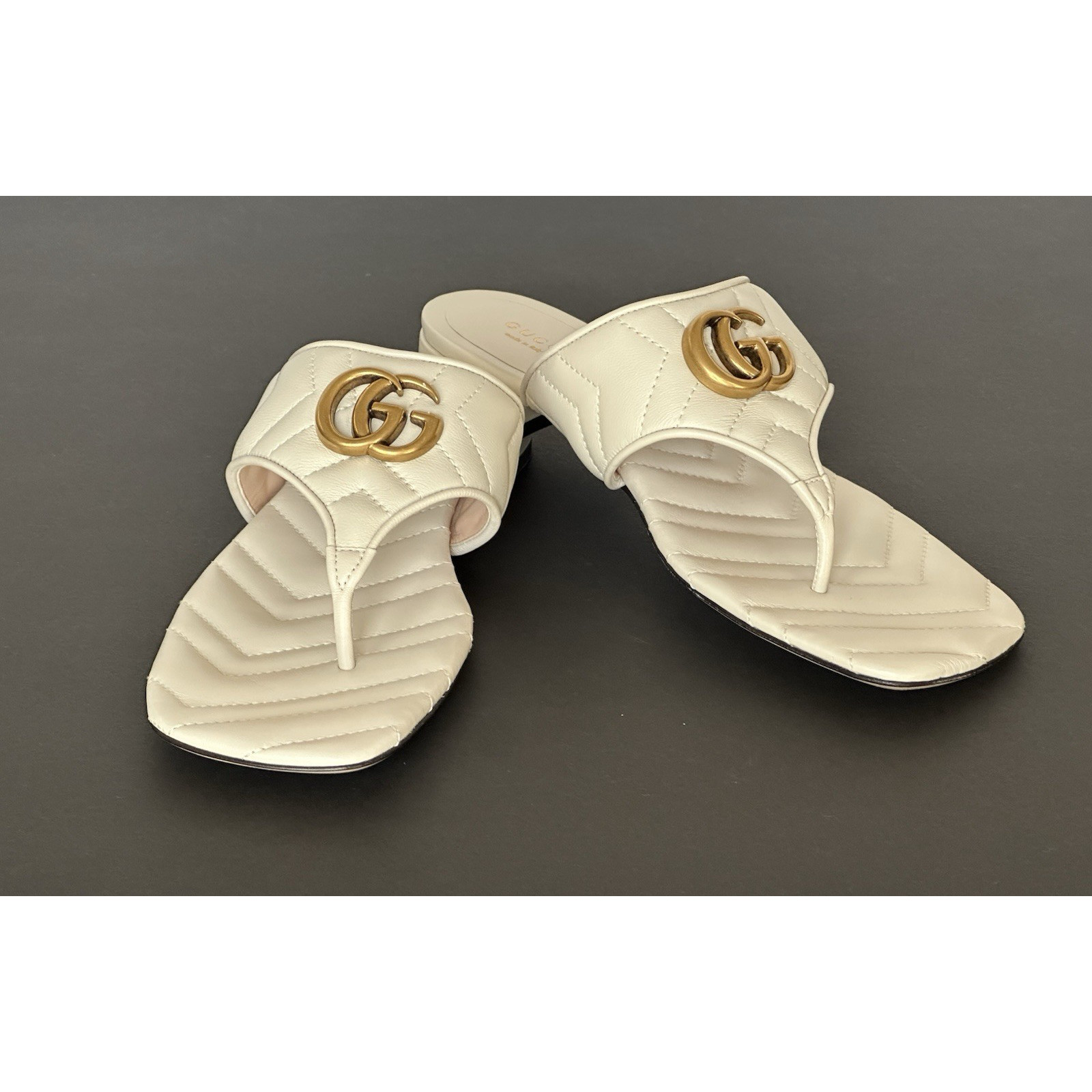 Gucci GG Marmont Padded White Leather Thong Sandals 6.5 US (36.5 Eu) 776948 NIB