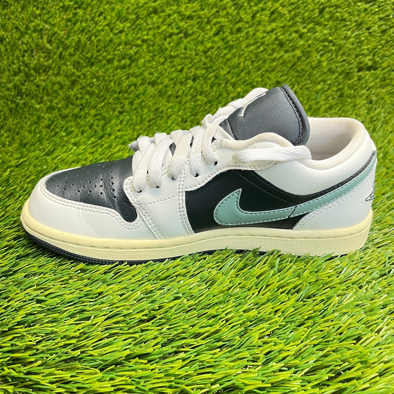 Nike Air Jordan 1 Low Jade Smoke Womens Size 6 Gray Athletic Shoes Sneakers