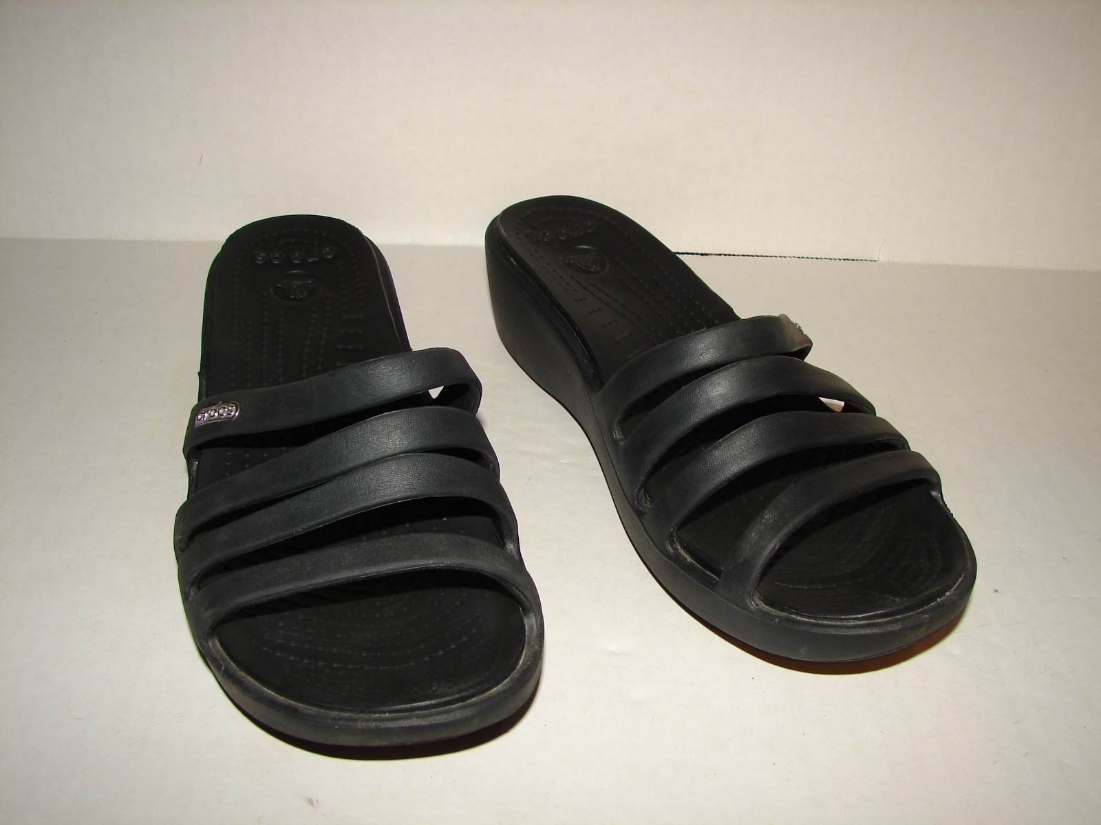 CROCS Womens Size 8 Rhonda Wedge Slip On Strappy Sandals Slides Open Toe Black