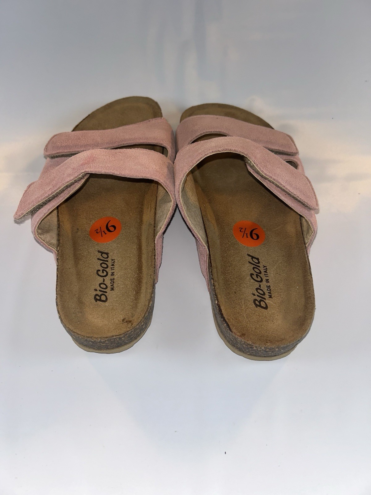 Bio Gold Sandals Size 9.5 Woman’s Pink Suede Footbed Slip On Made In Italy