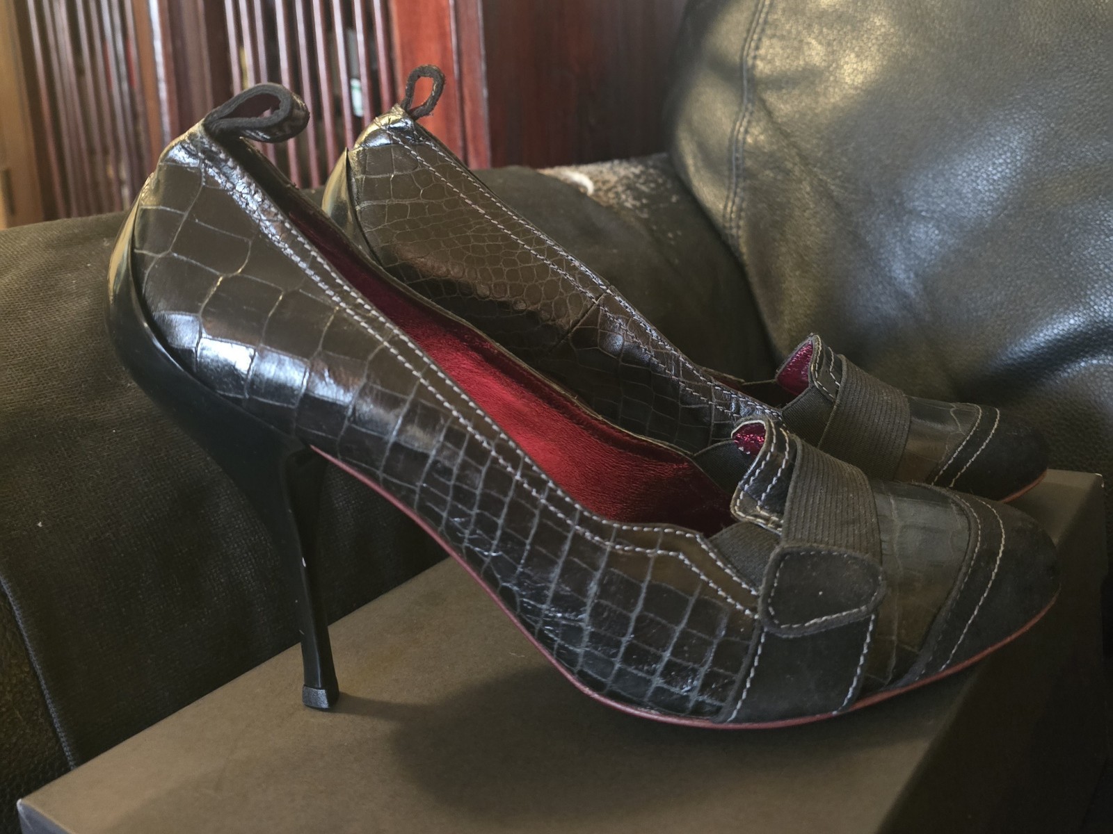 Roberto Cavalli «Just Cavalli» Black Croc Embossed Leather Pumps w/Suede Toe 39