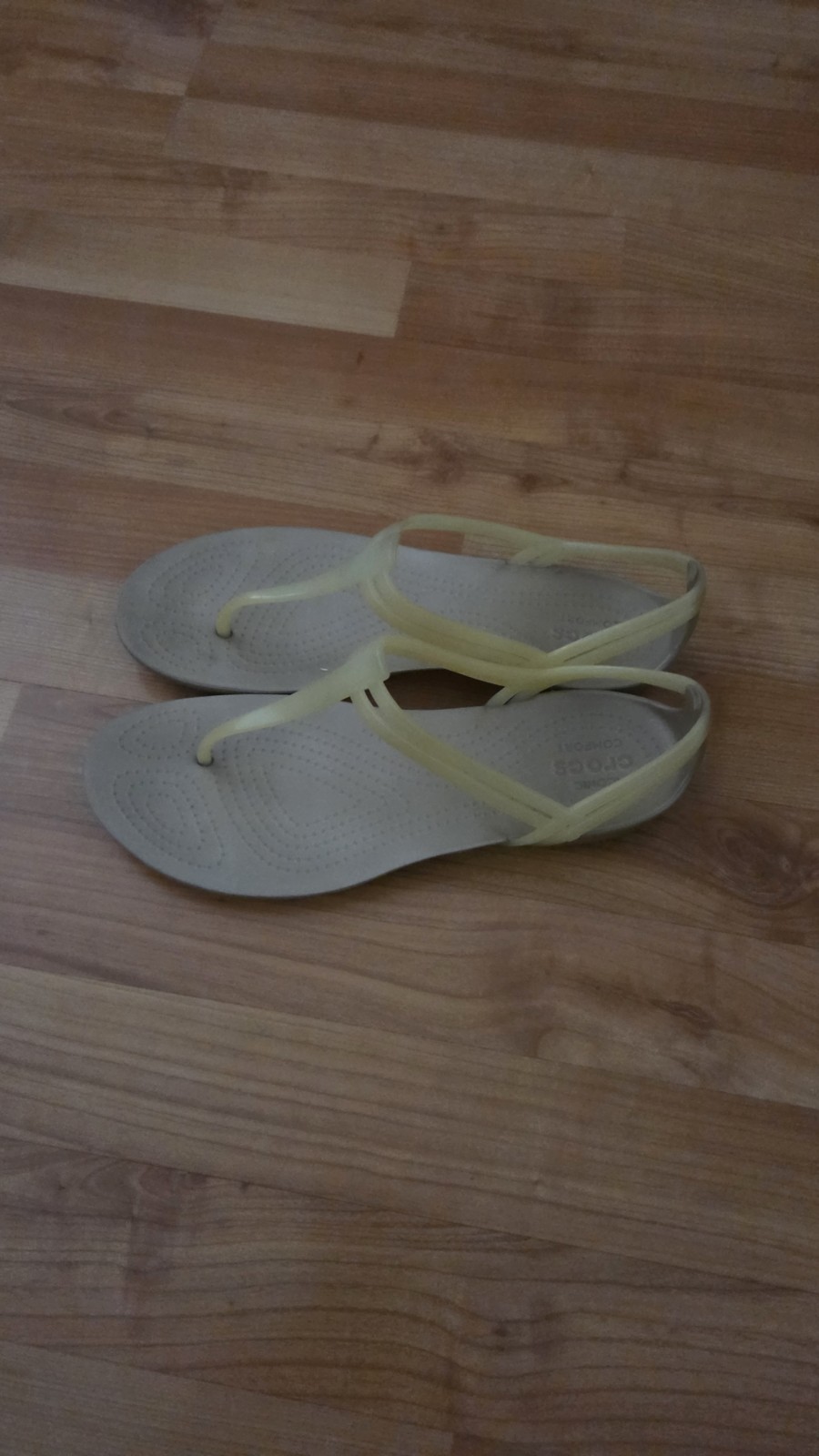 CROCS Sandal Womens Sz 9 Isabella T-Strap Thong Iconic Comfort Jelly Light Tan