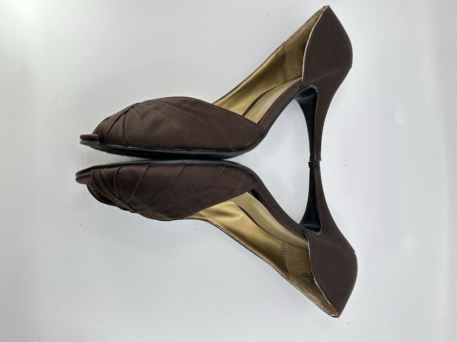 Mossimo Womens Dark Brown Satin Peeptoe Pumps Sz 10 Pre-owned
