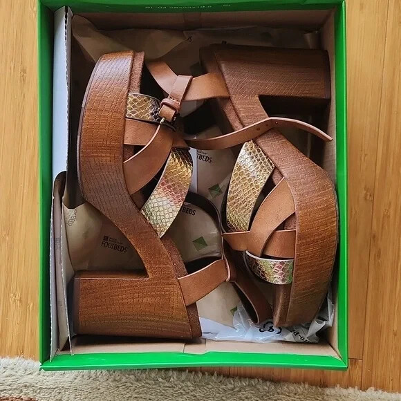 White Mountain Achiever sandals 8 brown gold new with tags and box