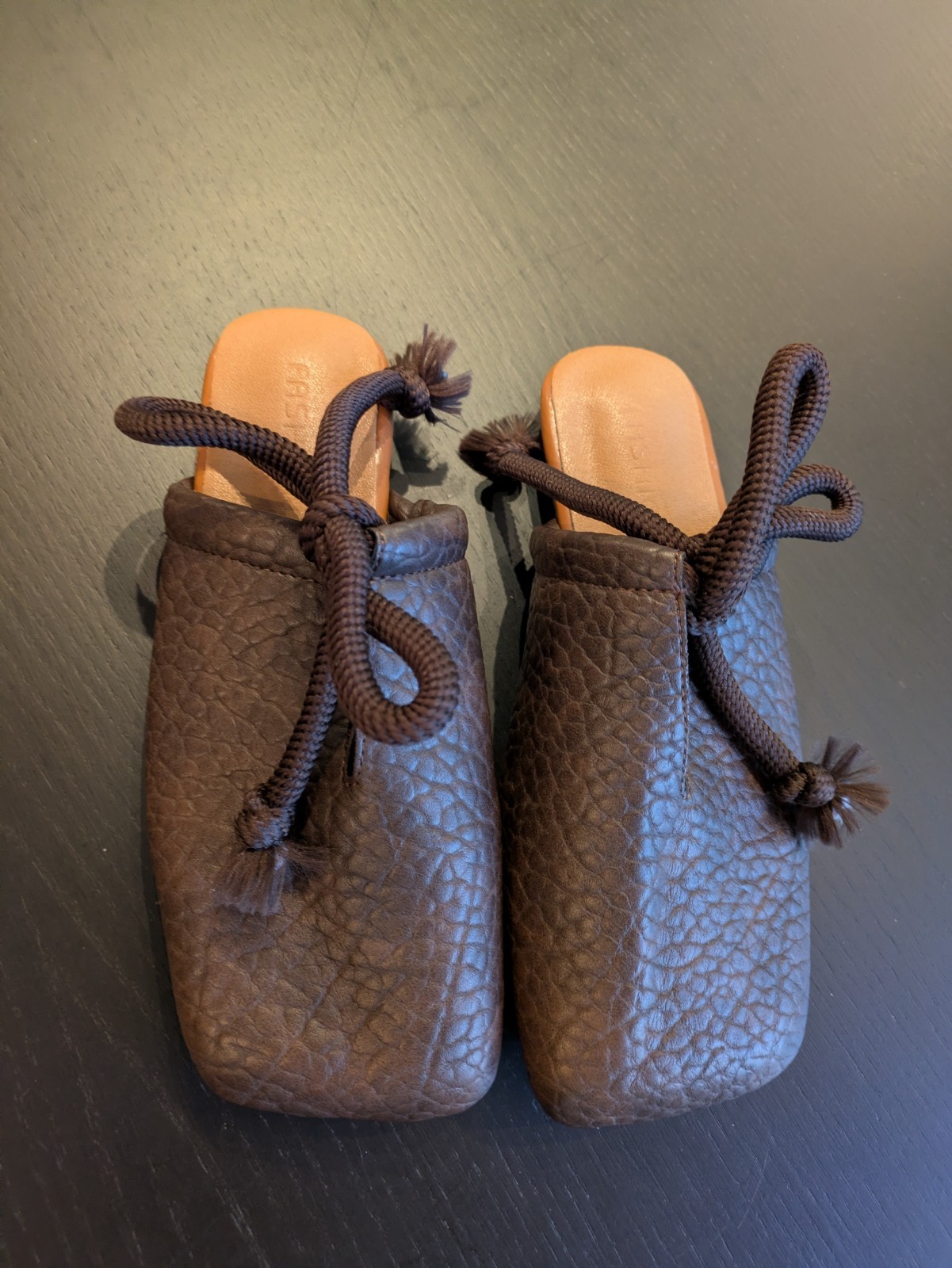 NWOT Slip-on Shoes W/ Square-Toe Design, Textured Leather, Bows Sz 36 Eu