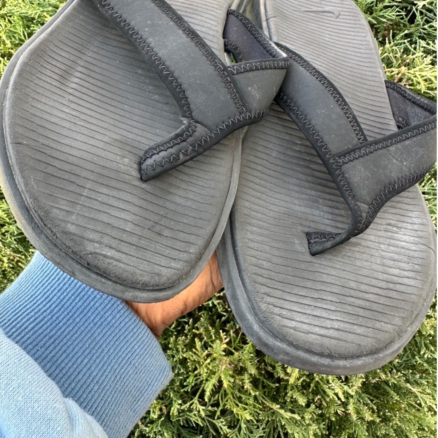 Nike Ultra Celso Girl Thong Sandals Size 8 Black Flip Flop Shoes