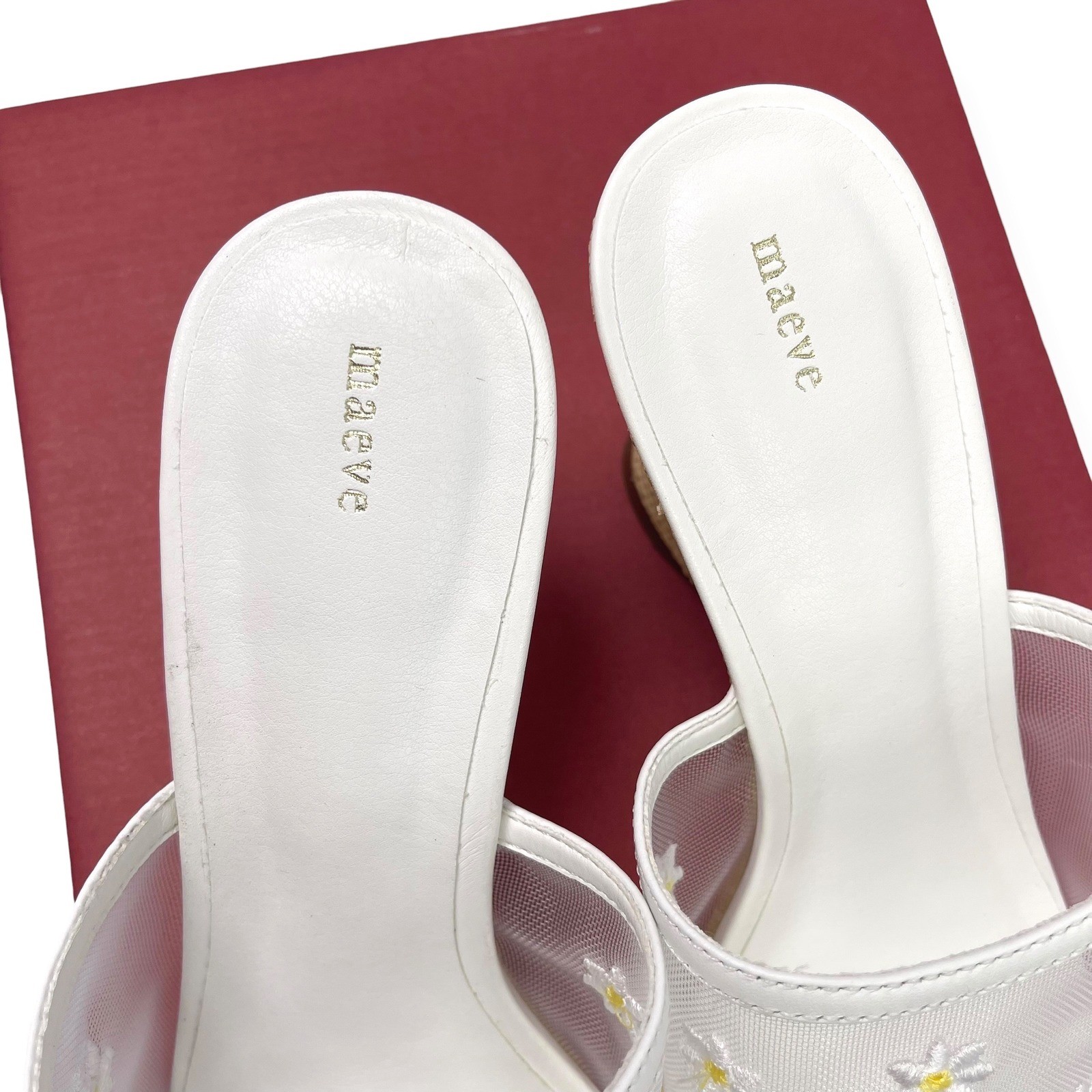 NEW Anthropologie Maeve Mesh Wedge Sz 7 White Embroidered Daisy Flowers Open Toe