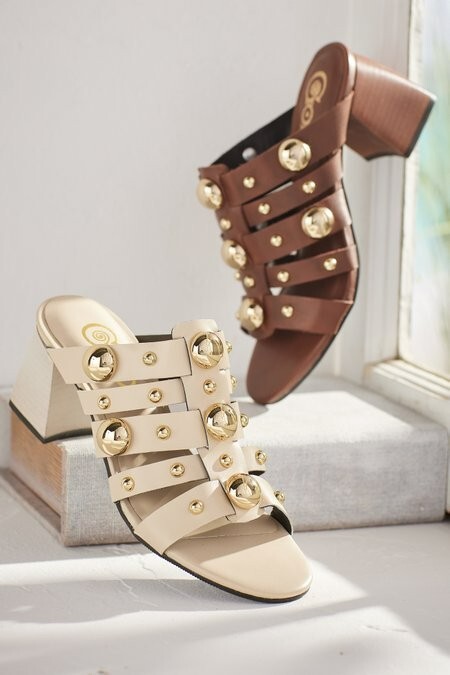 NWT MSRP $175 GOLO Worthy Studded Slide Leather Sandal, Brown, Italian Leather 9