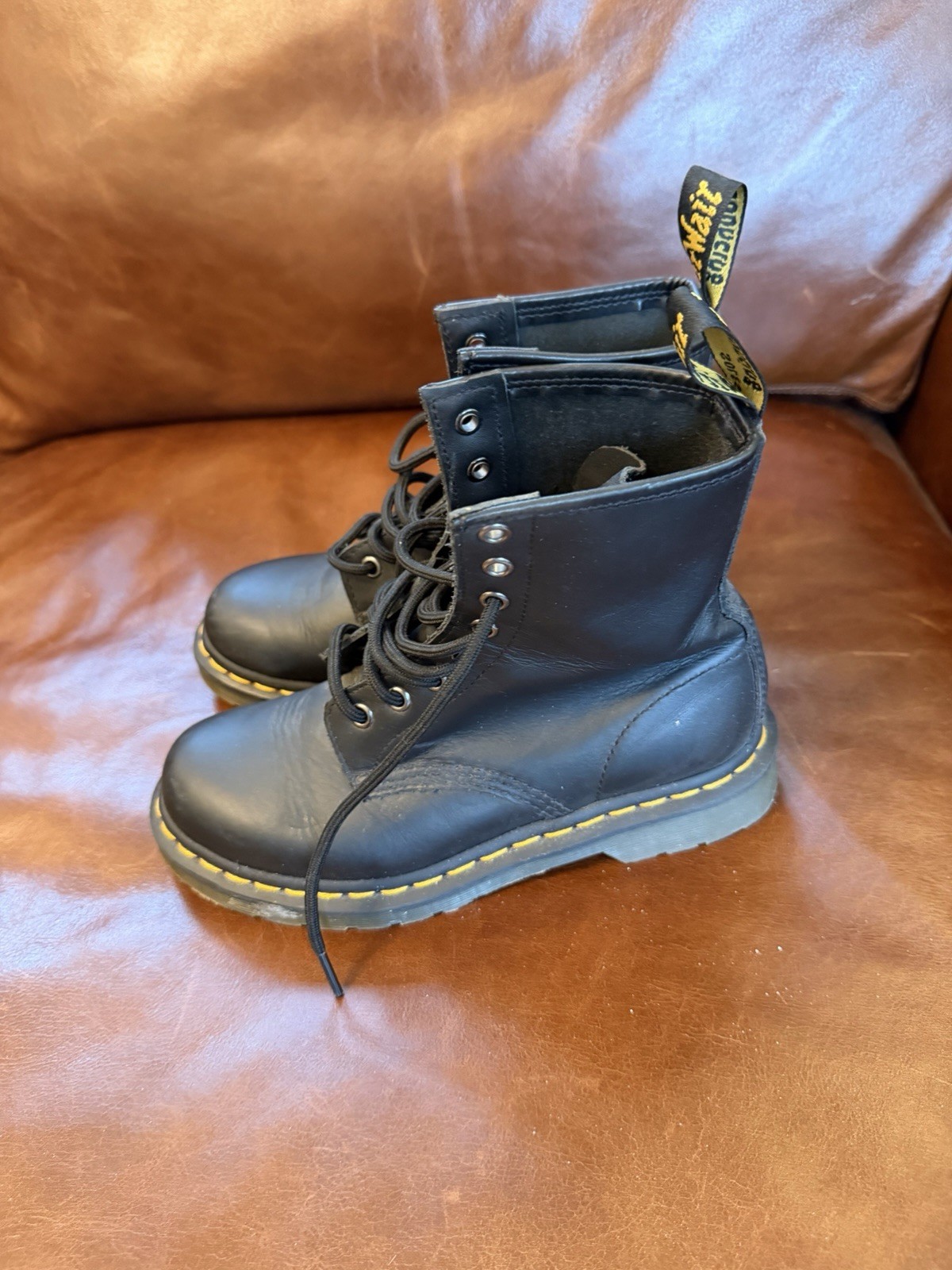 Dr. Martens 1460W Black Leather Combat Ankle Boots Lace-Up Womens US 6 EU 37