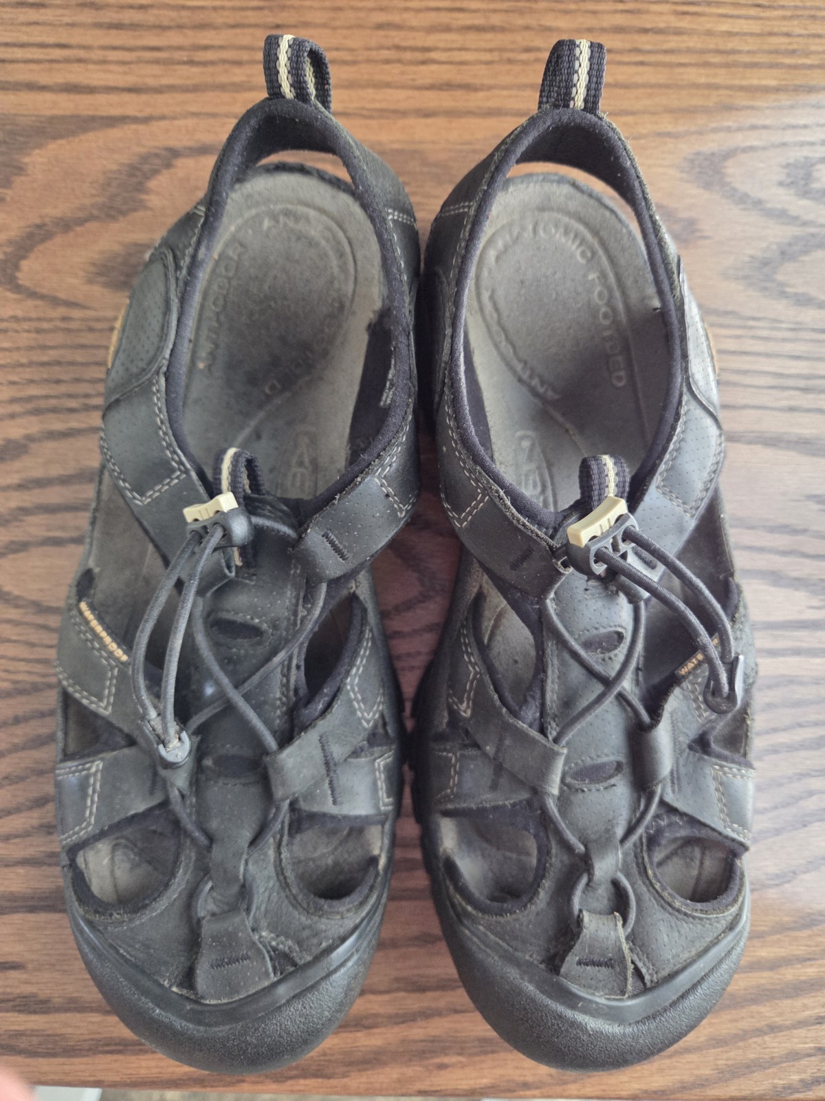 KEEN NEWPORT SANDALS ~ BLACK NUBUCK LEATHER ~ WMN 10.5 / MEN 9.5 ~ EUC+FREE S&H
