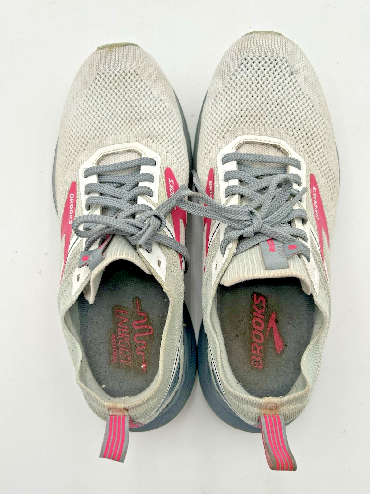 Women’s 8.5 Brooks Ricochet 3.0 Running Shoes Gray Pink Sneakers