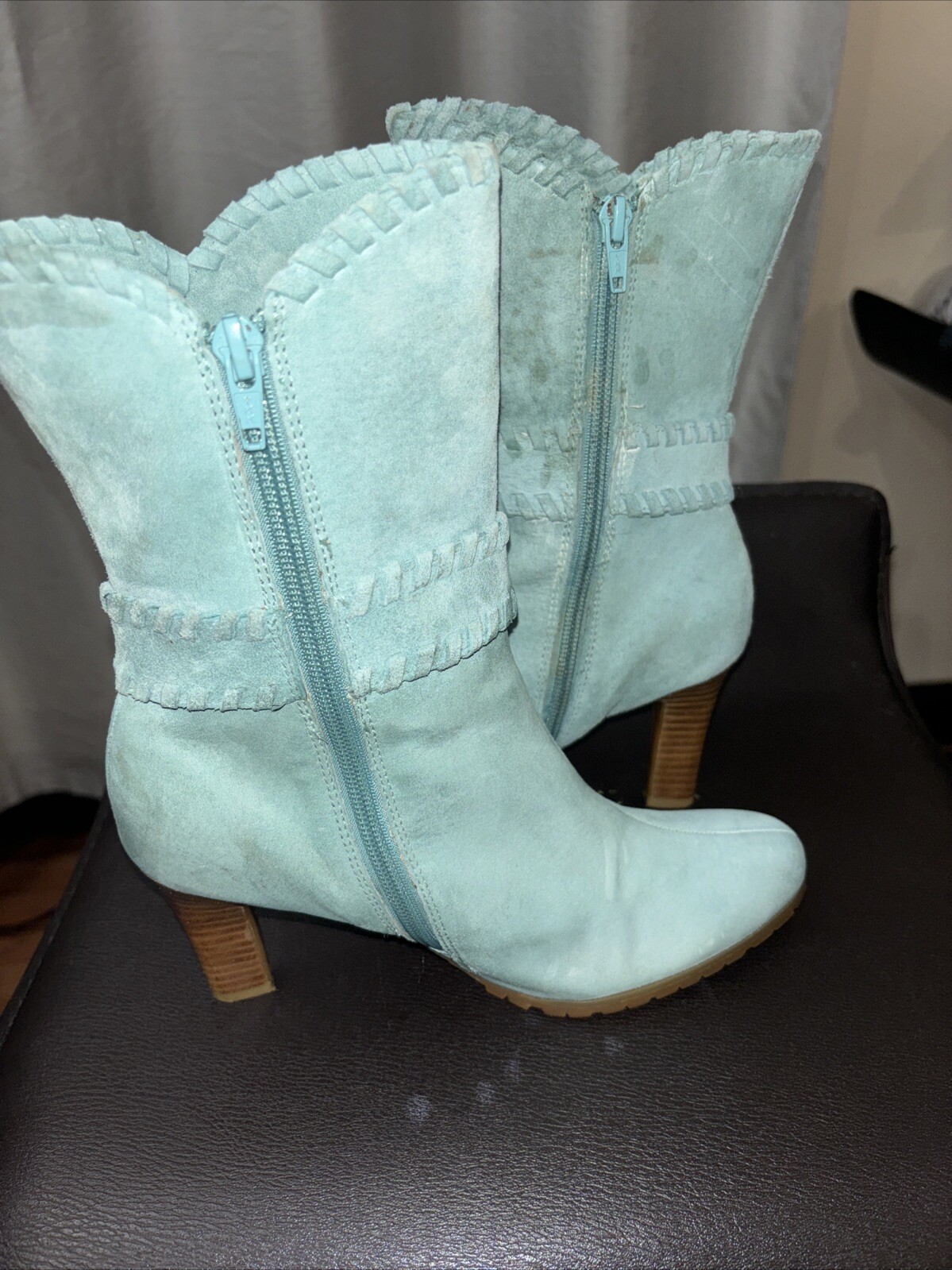 SUZANNE SOMERS Womens Suede Turquoise Embellishments Style 798366 SZ 6.5M